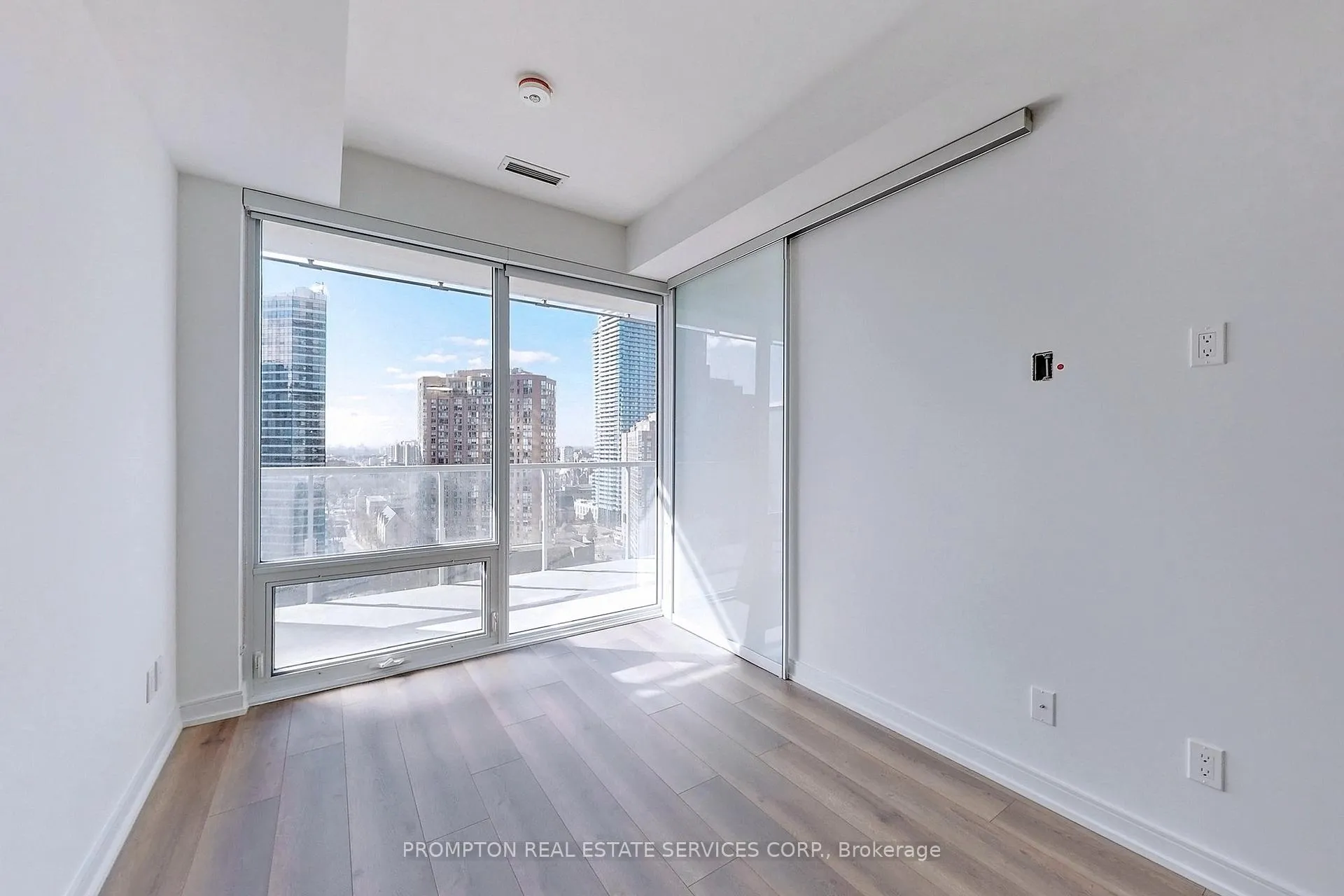 Photo 10 of Unit 3511, 3 Gloucester Street, Toronto, Church-Yonge Corridor — HOMEH