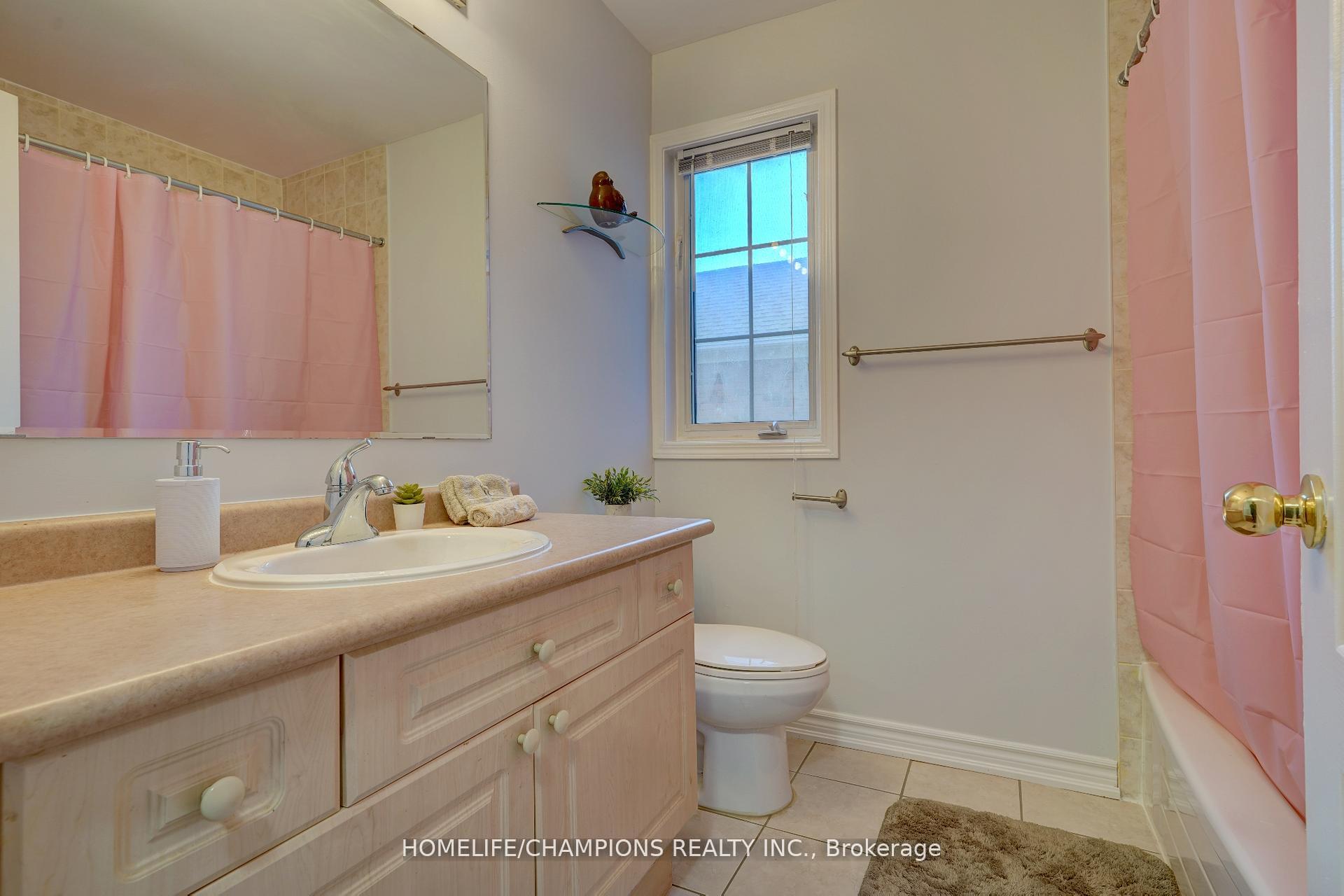 Photo 18 of 145 Raponi Circle, Scarborough, Rouge — HOMEH