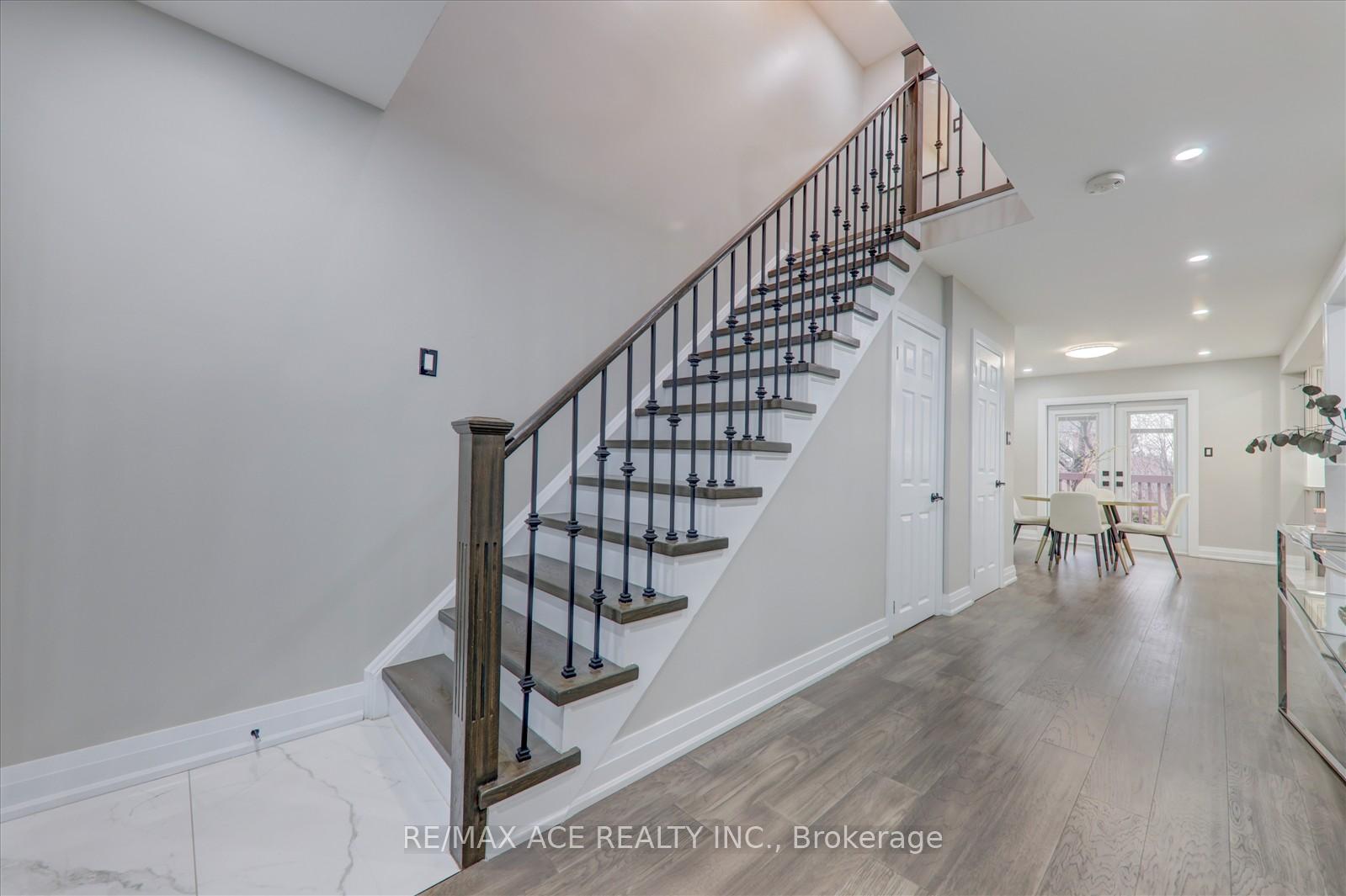 Photo 8 of 22 Rangeley Drive, Scarborough, Rouge — HOMEH