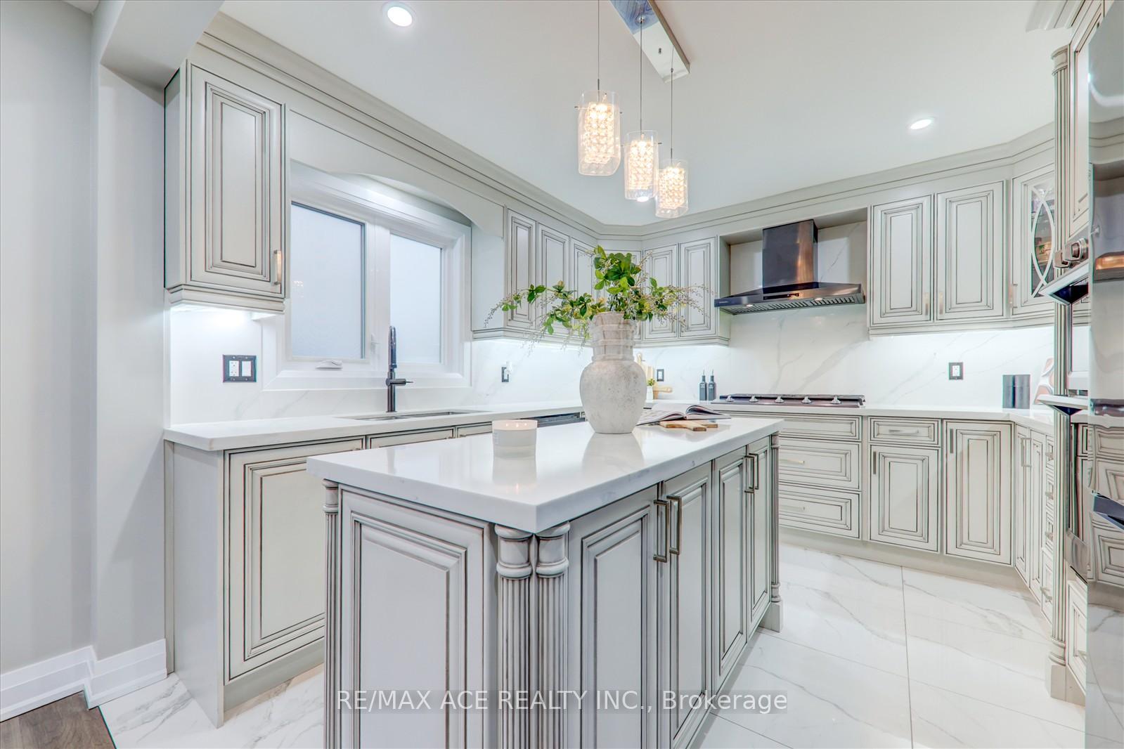 Photo 16 of 22 Rangeley Drive, Scarborough, Rouge — HOMEH