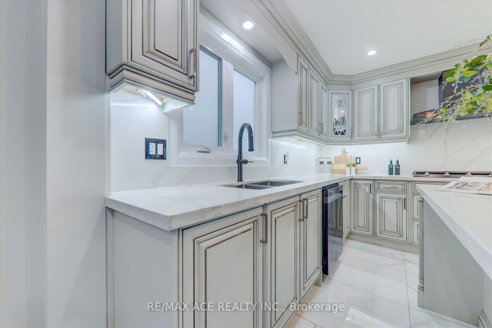 Photo 17 of 22 Rangeley Drive, Scarborough, Rouge — HOMEH