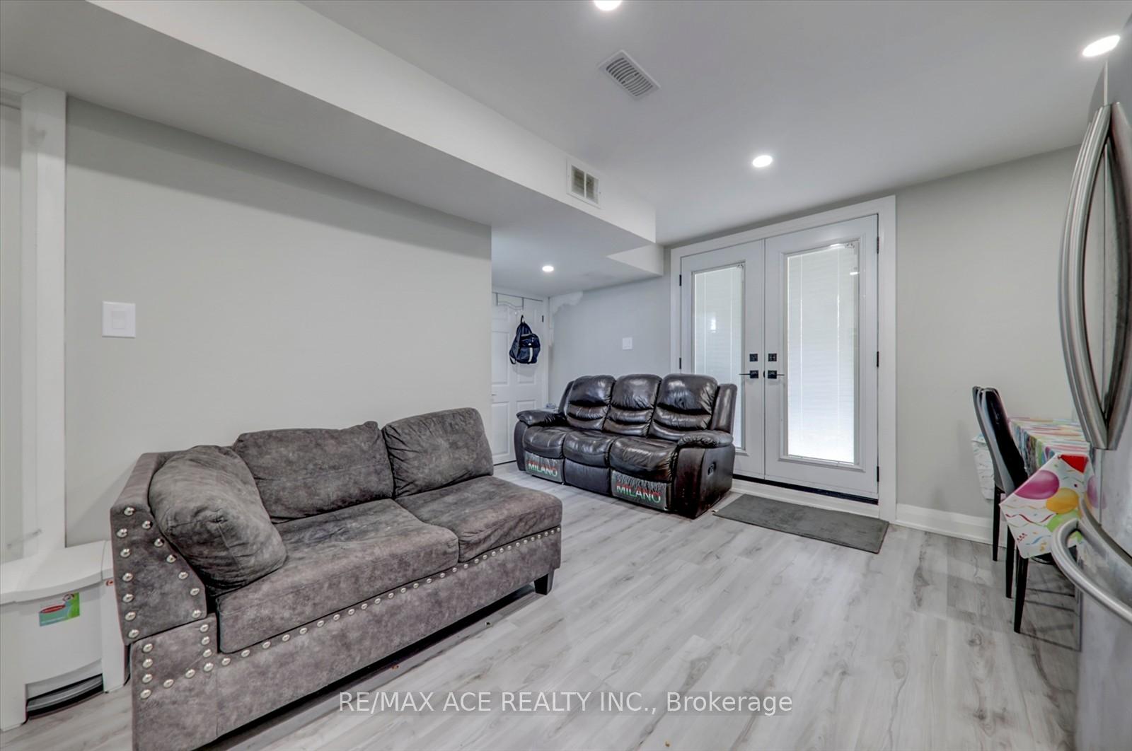 Photo 38 of 22 Rangeley Drive, Scarborough, Rouge — HOMEH
