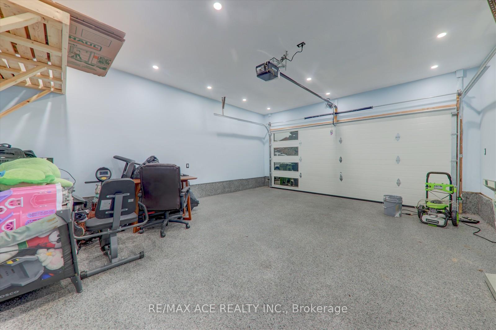 Photo 41 of 22 Rangeley Drive, Scarborough, Rouge — HOMEH