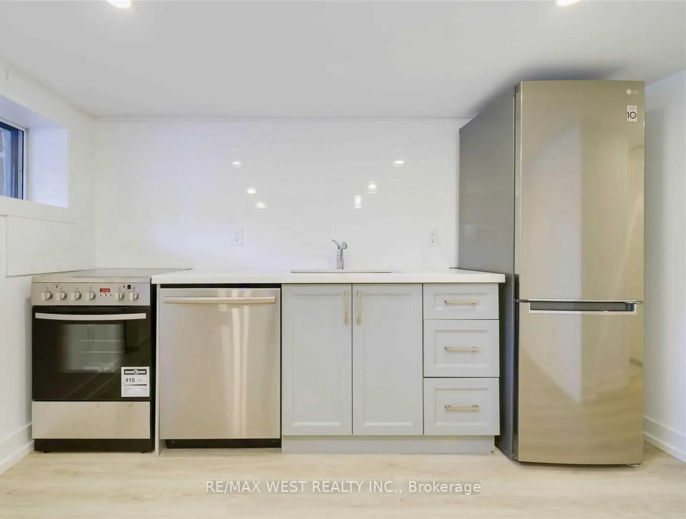 Photo 4 of Unit Lower, 129 Curzon Street, Toronto, South Riverdale — HOMEH