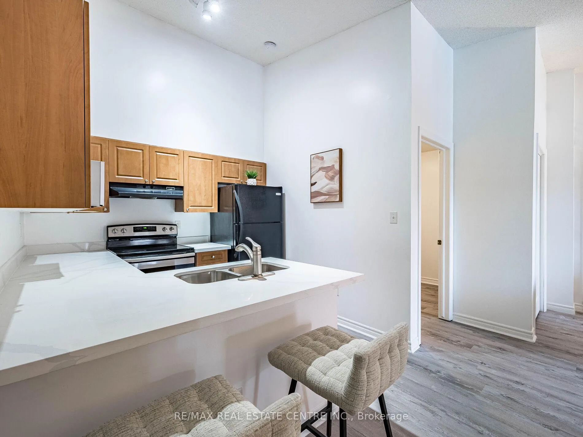 Photo 16 of Unit 408, 1483 Maple Avenue, Milton, Dempsey — HOMEH