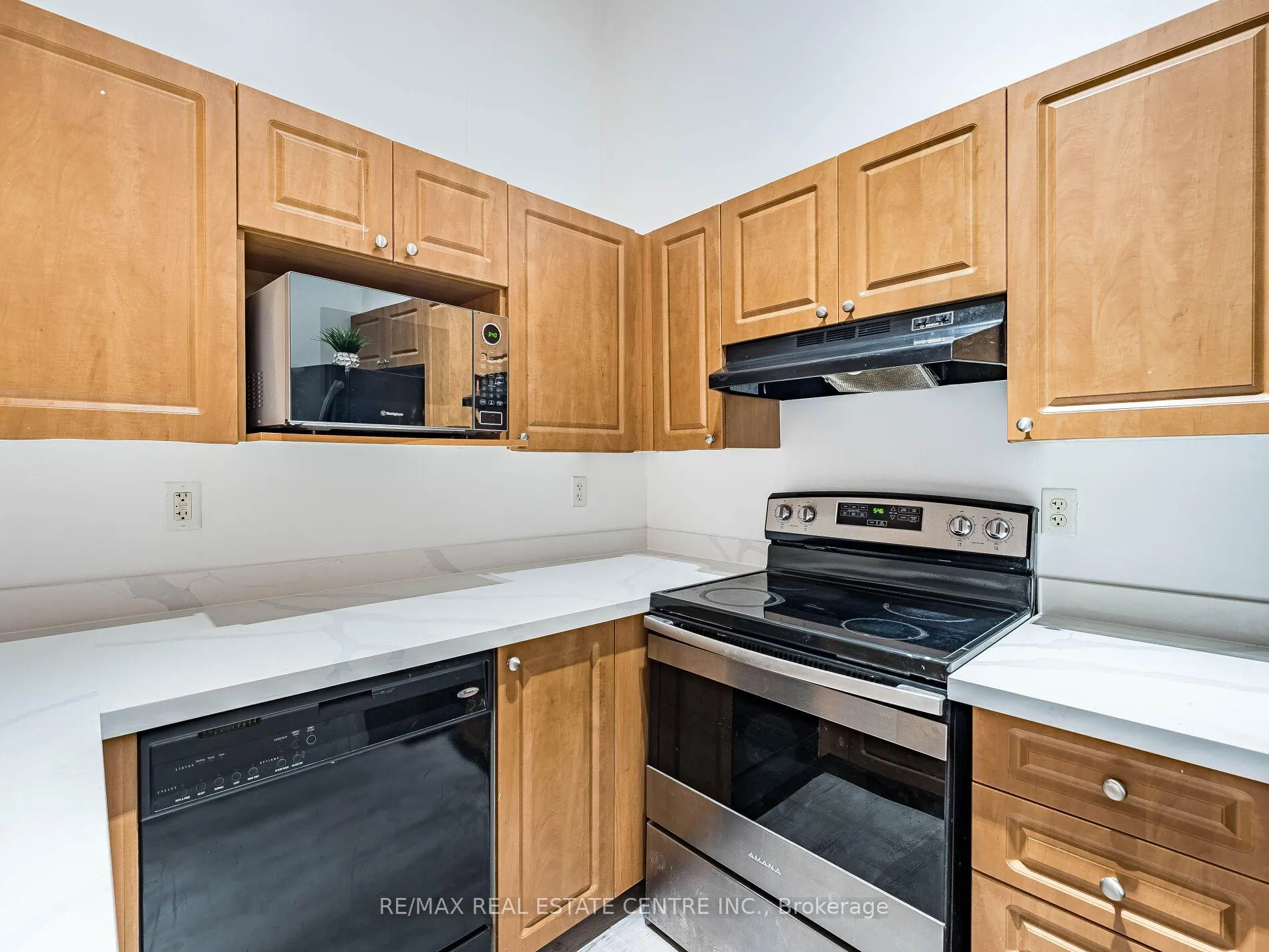 Photo 17 of Unit 408, 1483 Maple Avenue, Milton, Dempsey — HOMEH
