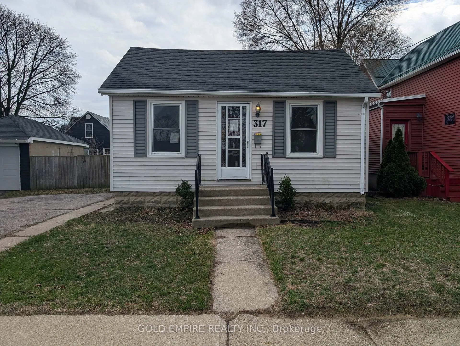 Photo 1 of 317 Maxwell Street, Sarnia — HOMEH