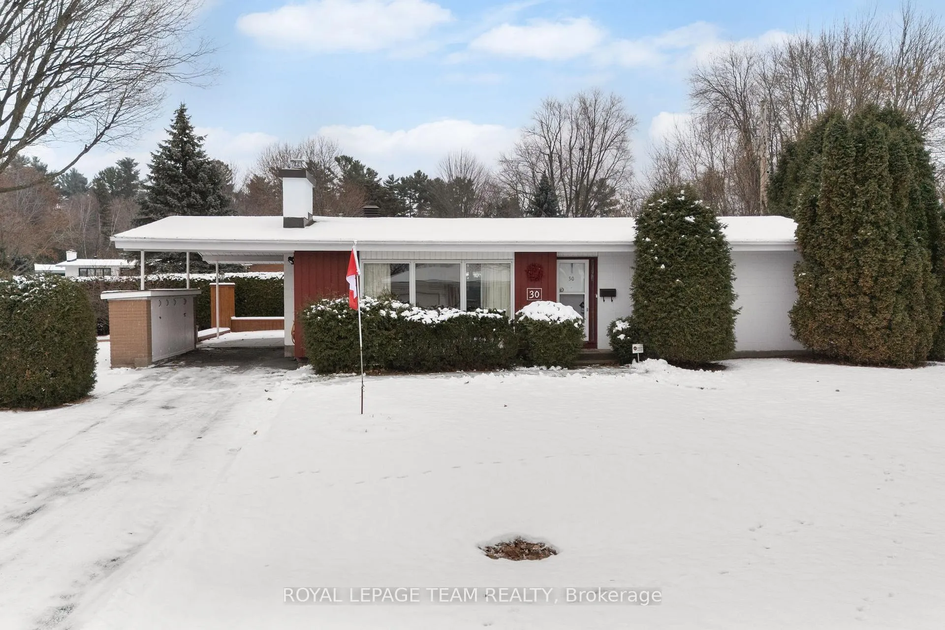 Photo 1 of 30 Ellery Crescent, Ottawa, Lynwood Village — HOMEH