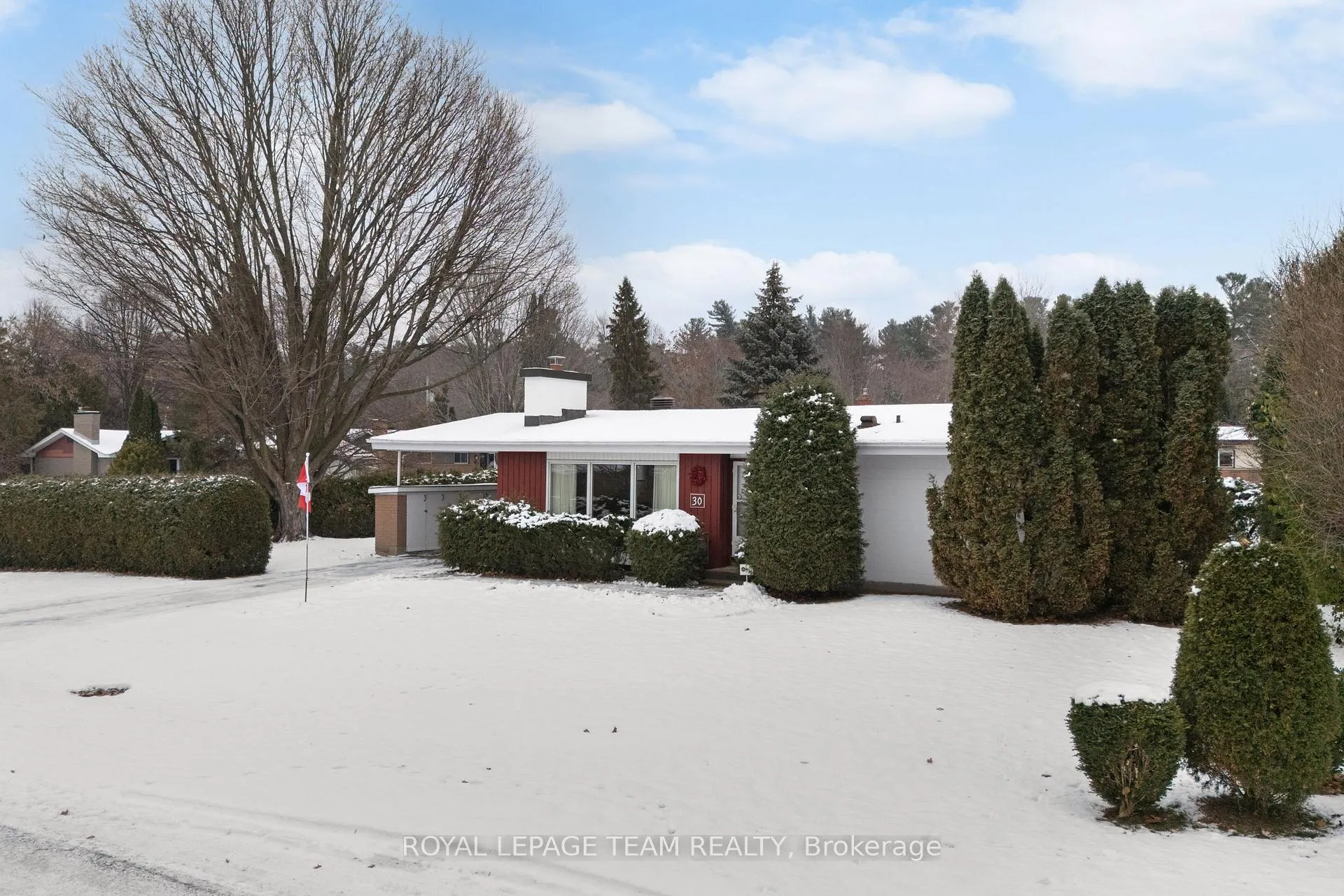 Photo 2 of 30 Ellery Crescent, Ottawa, Lynwood Village — HOMEH