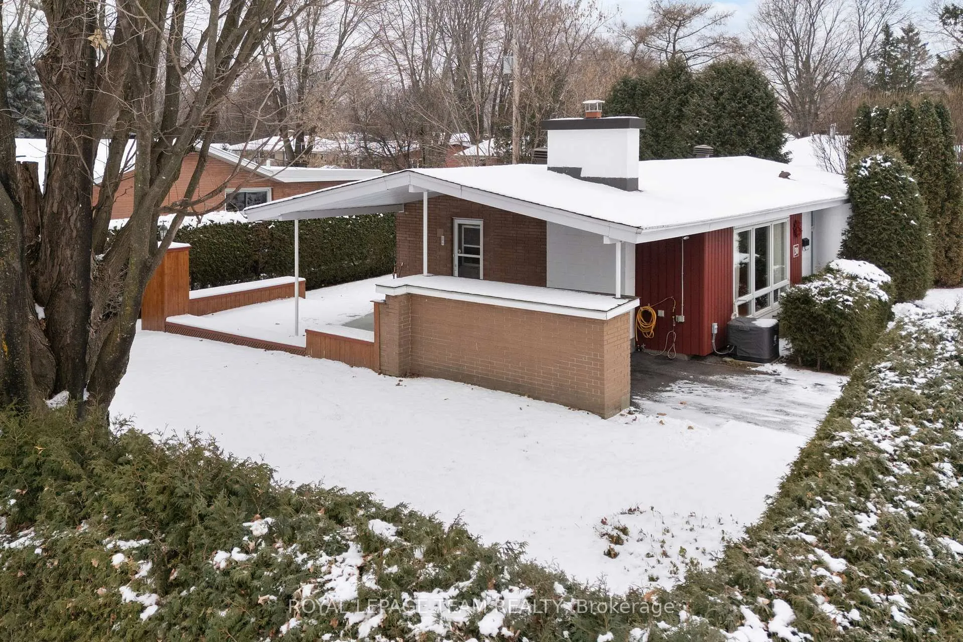 Photo 35 of 30 Ellery Crescent, Ottawa, Lynwood Village — HOMEH