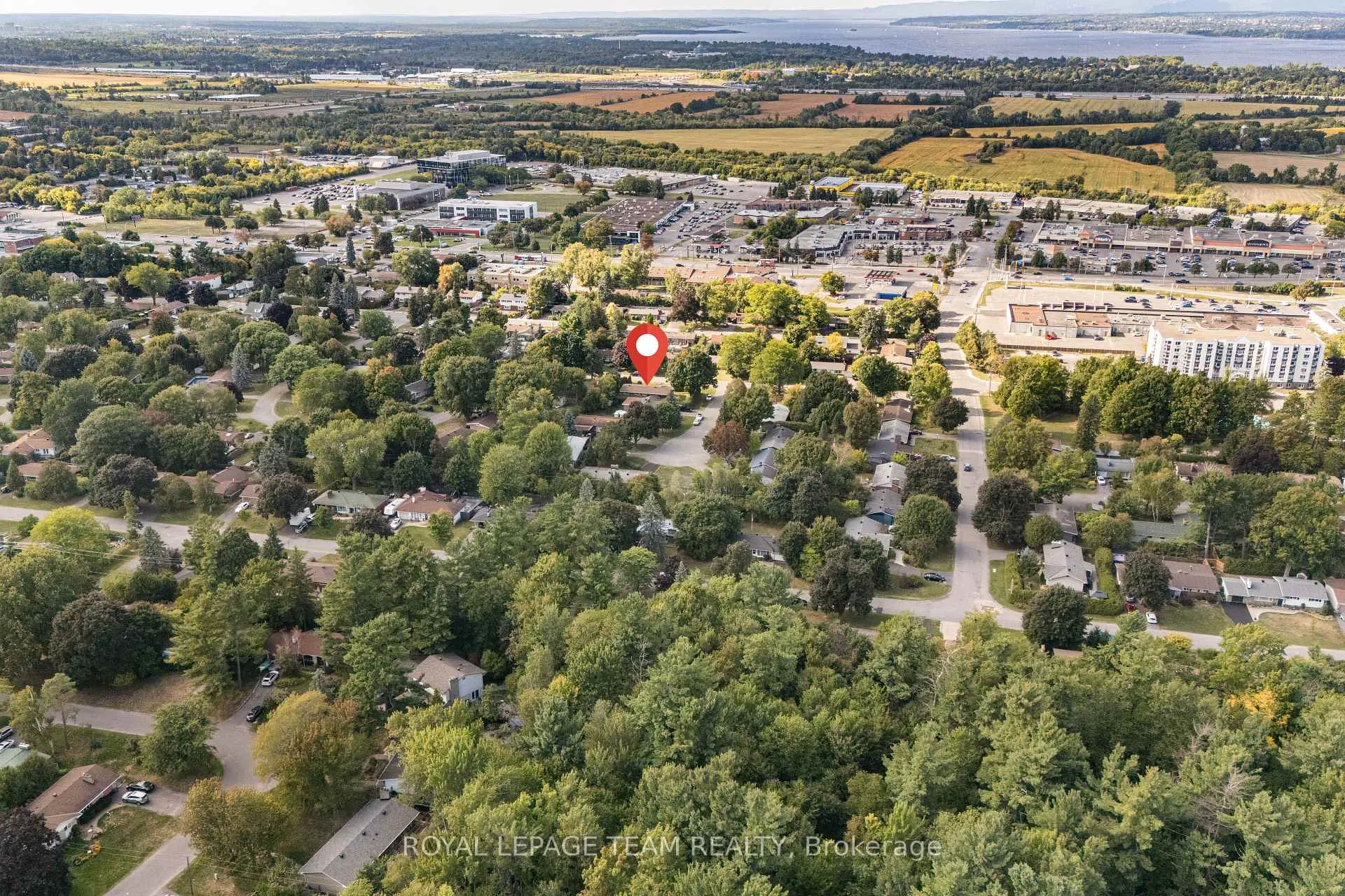Photo 46 of 30 Ellery Crescent, Ottawa, Lynwood Village — HOMEH