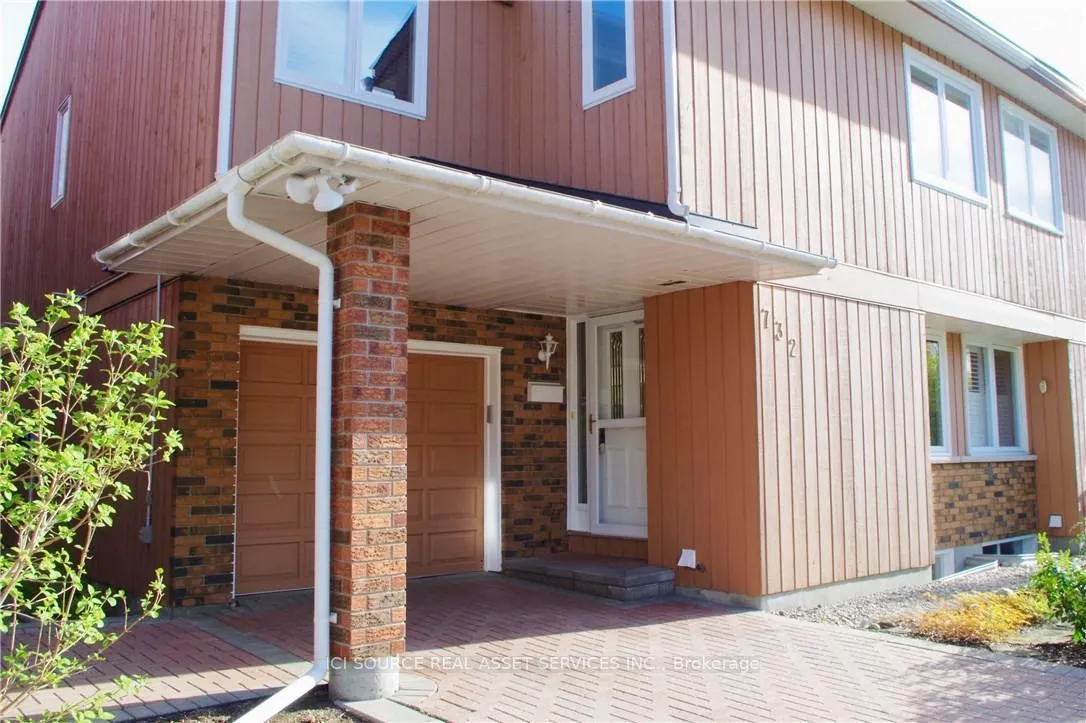Photo 2 of 732 Mooney's Bay Place, Ottawa, Mooneys Bay/Riverside Park — HOMEH