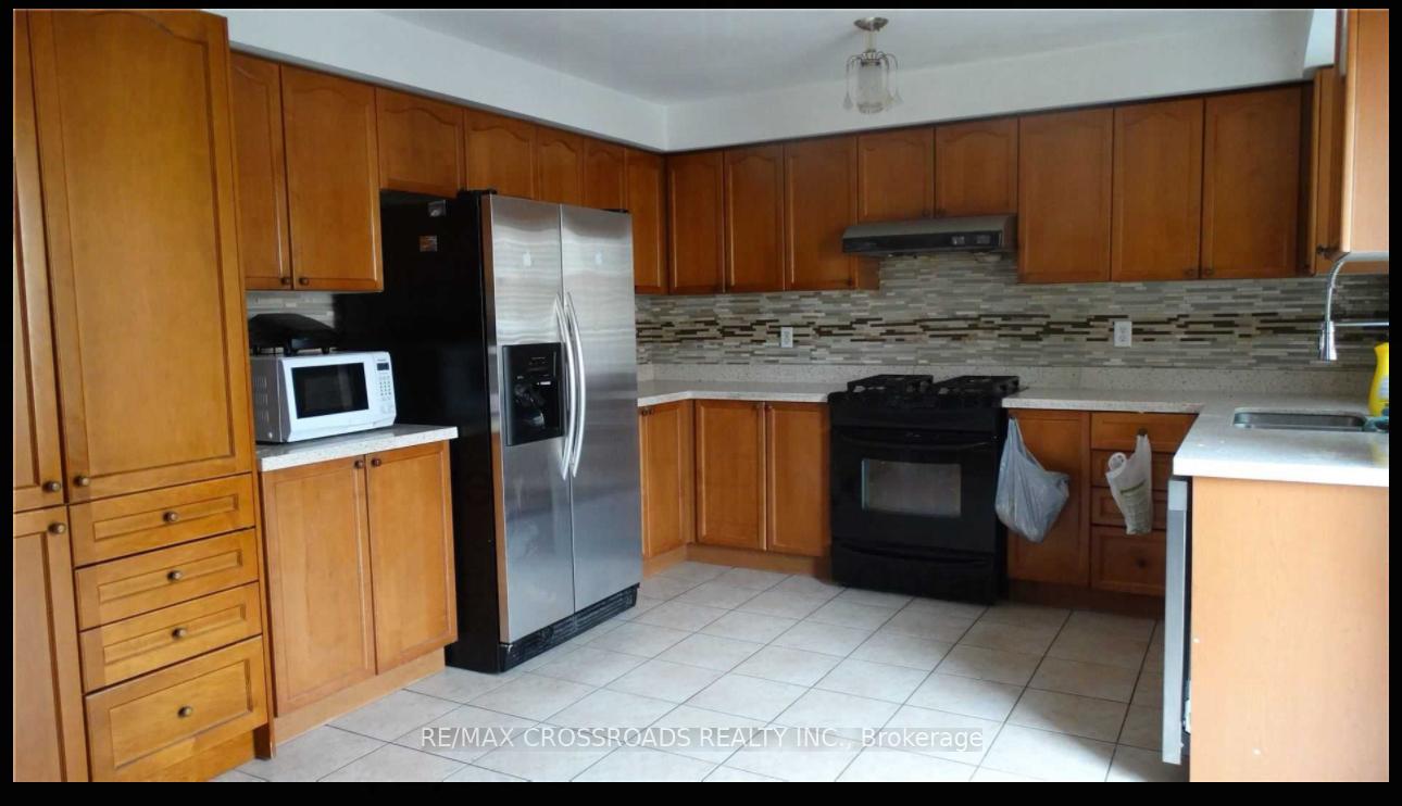Photo 2 of 88 Rouge River Drive, Scarborough, Rouge — HOMEH