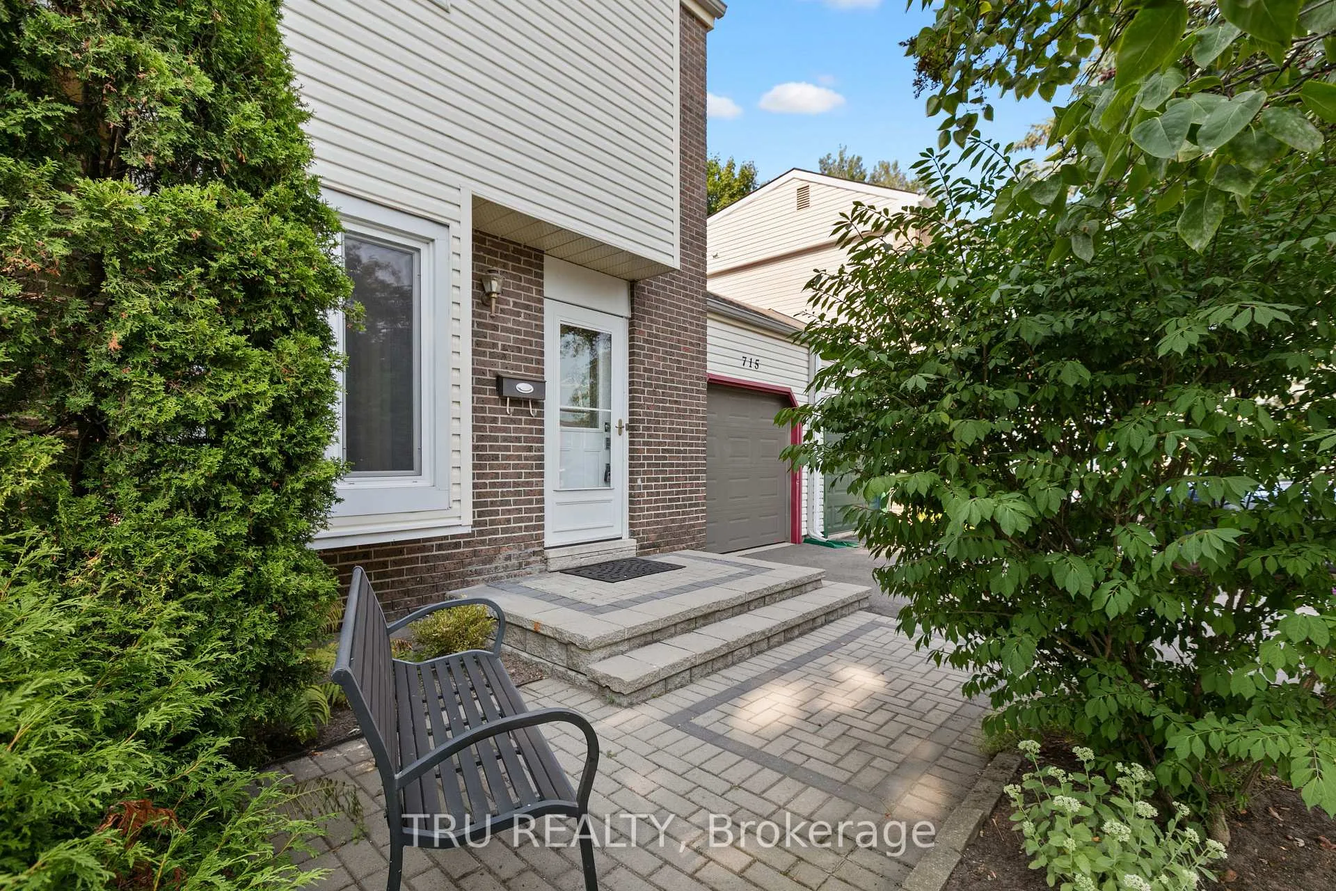 Photo 8 of 715 Mooneys Bay Place, Ottawa, Mooneys Bay/Riverside Park — HOMEH