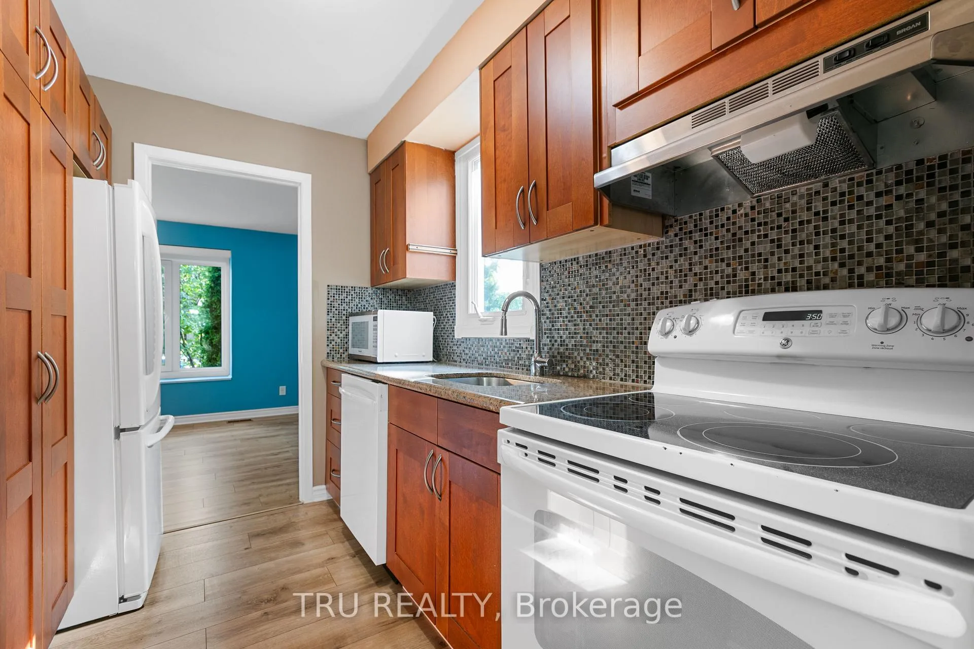Photo 93 of 715 Mooneys Bay Place, Ottawa, Mooneys Bay/Riverside Park — HOMEH