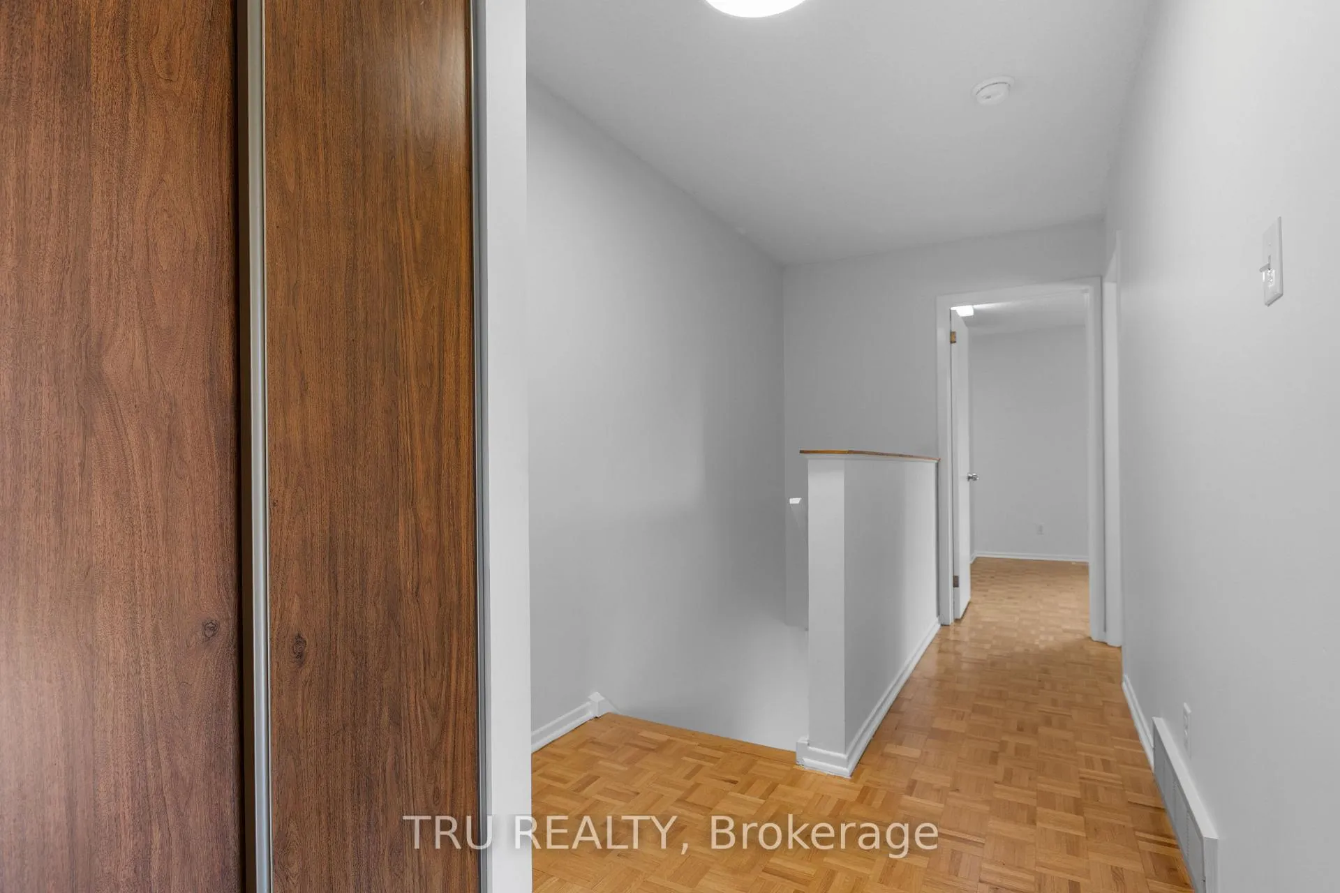 Photo 121 of 715 Mooneys Bay Place, Ottawa, Mooneys Bay/Riverside Park — HOMEH