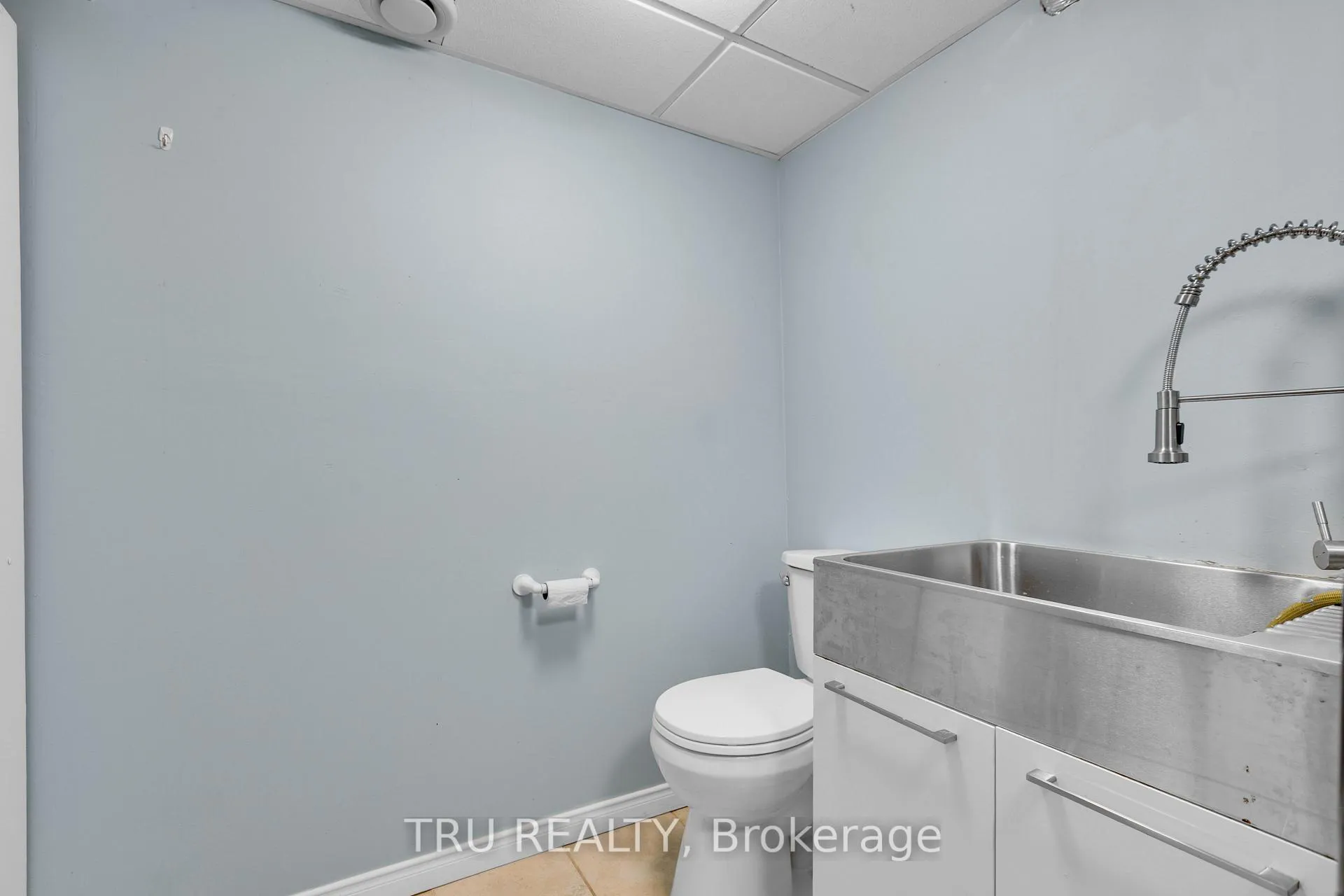 Photo 235 of 715 Mooneys Bay Place, Ottawa, Mooneys Bay/Riverside Park — HOMEH