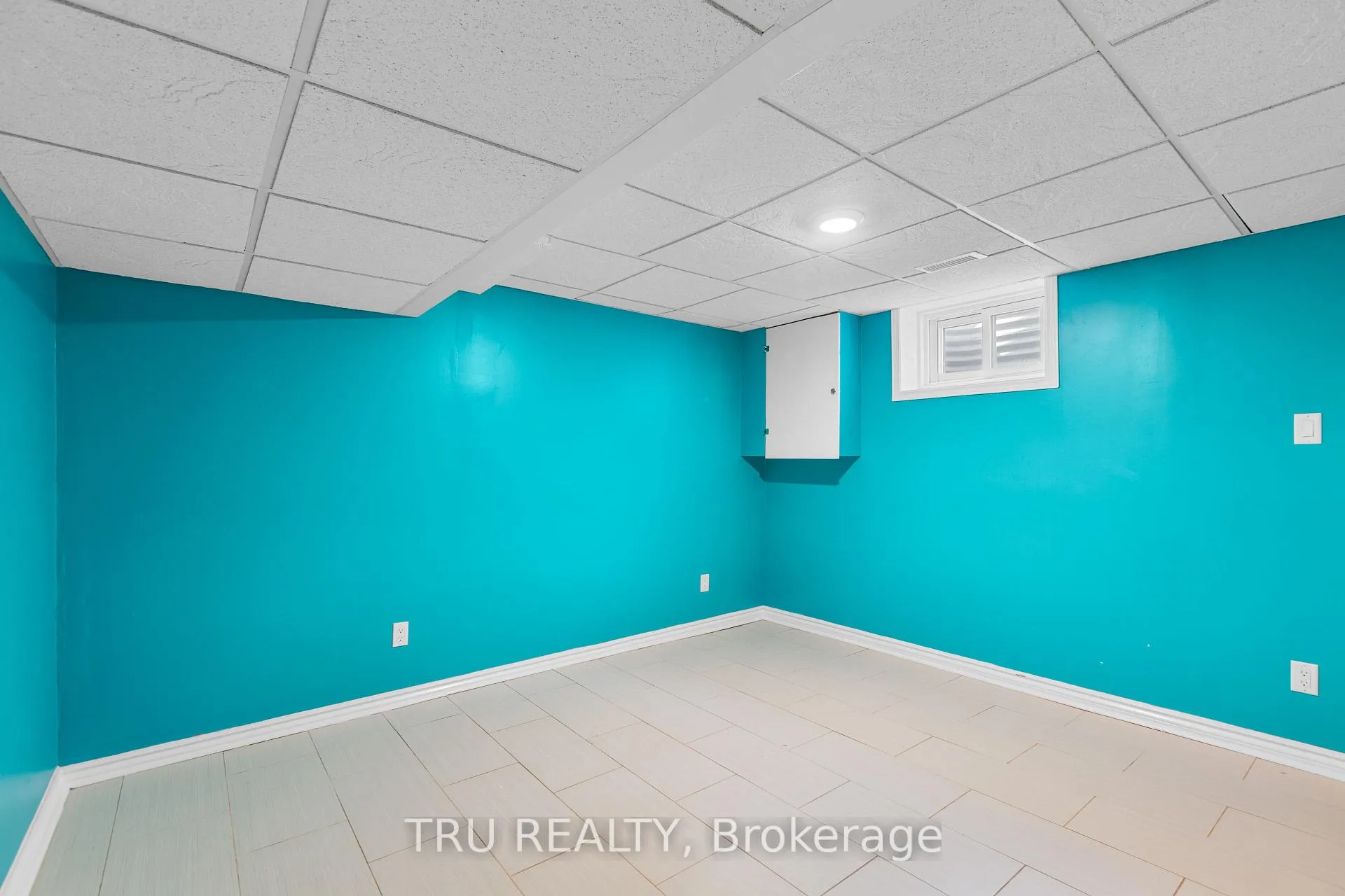 Photo 237 of 715 Mooneys Bay Place, Ottawa, Mooneys Bay/Riverside Park — HOMEH