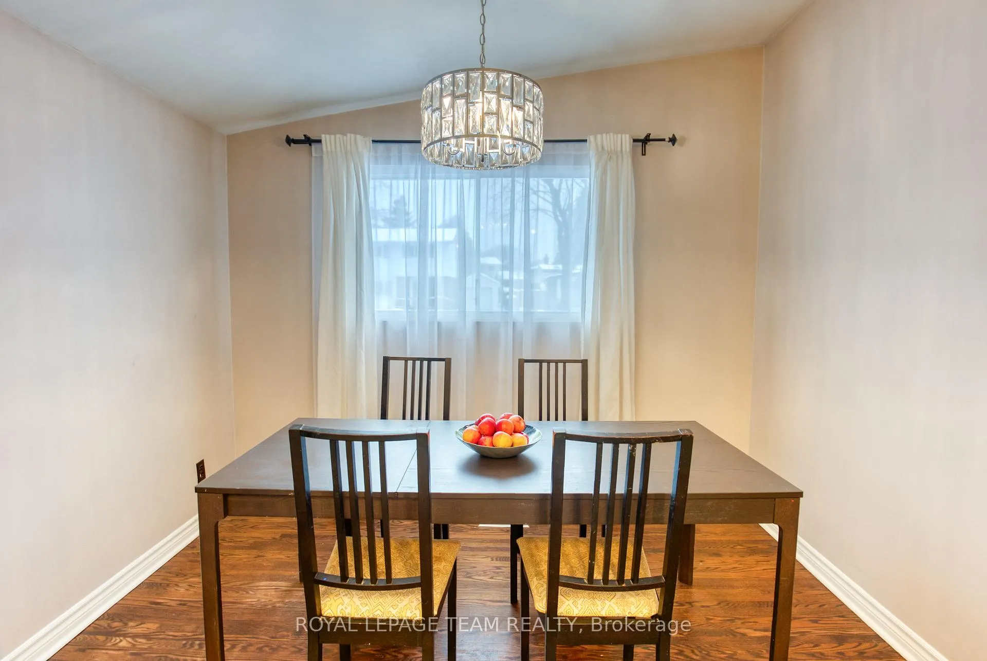 Photo 73 of 2010 Featherston Drive, Ottawa, Guildwood Estates - Urbandale Acres — HOMEH