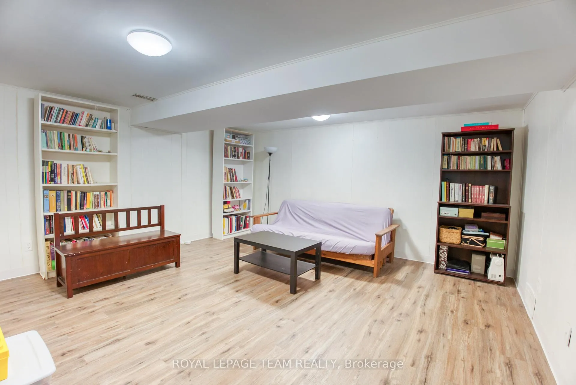 Photo 119 of 2010 Featherston Drive, Ottawa, Guildwood Estates - Urbandale Acres — HOMEH