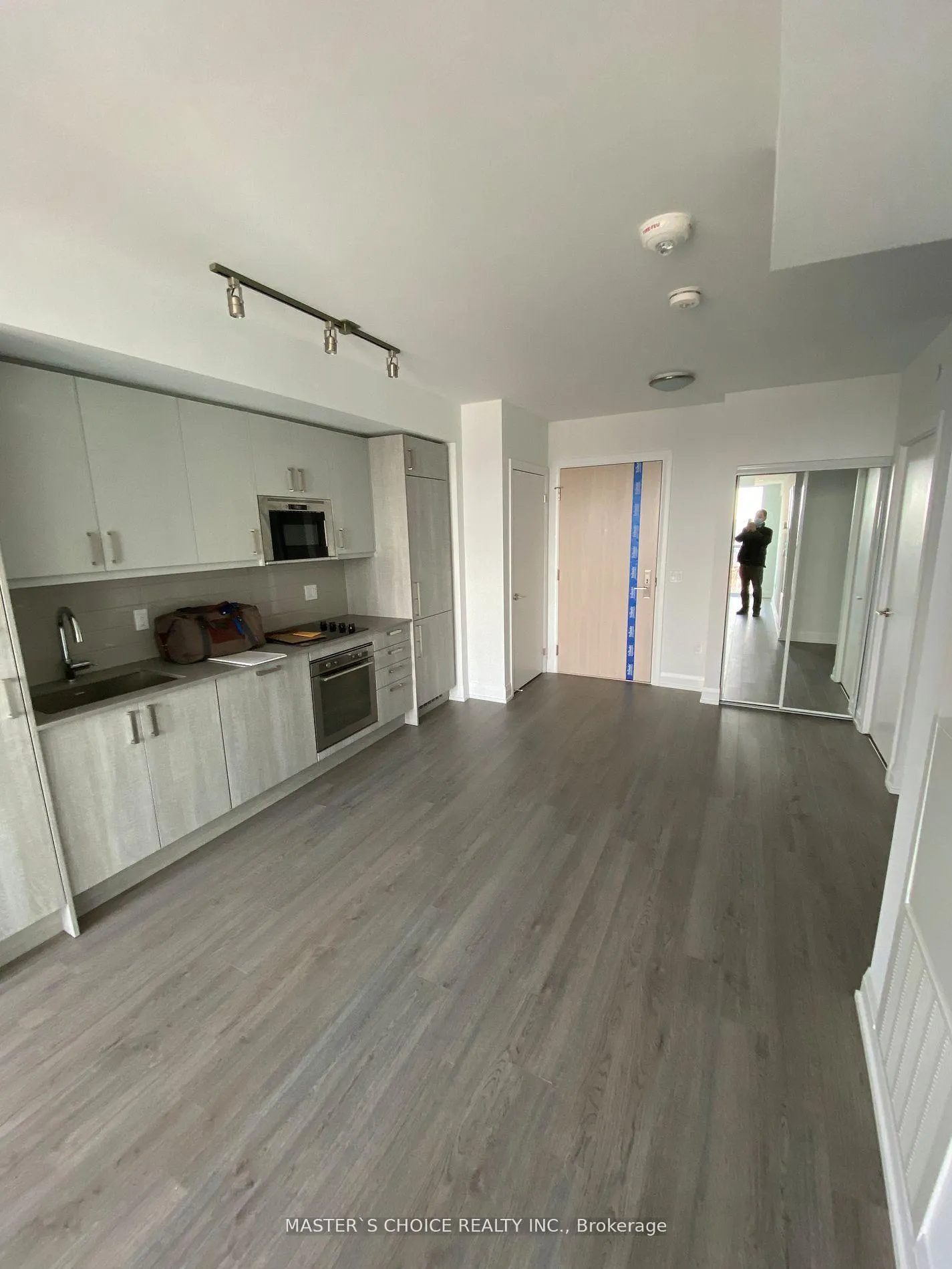 Photo 4 of Unit 3210, 77 Mutual Street, Toronto, Church-Yonge Corridor — HOMEH