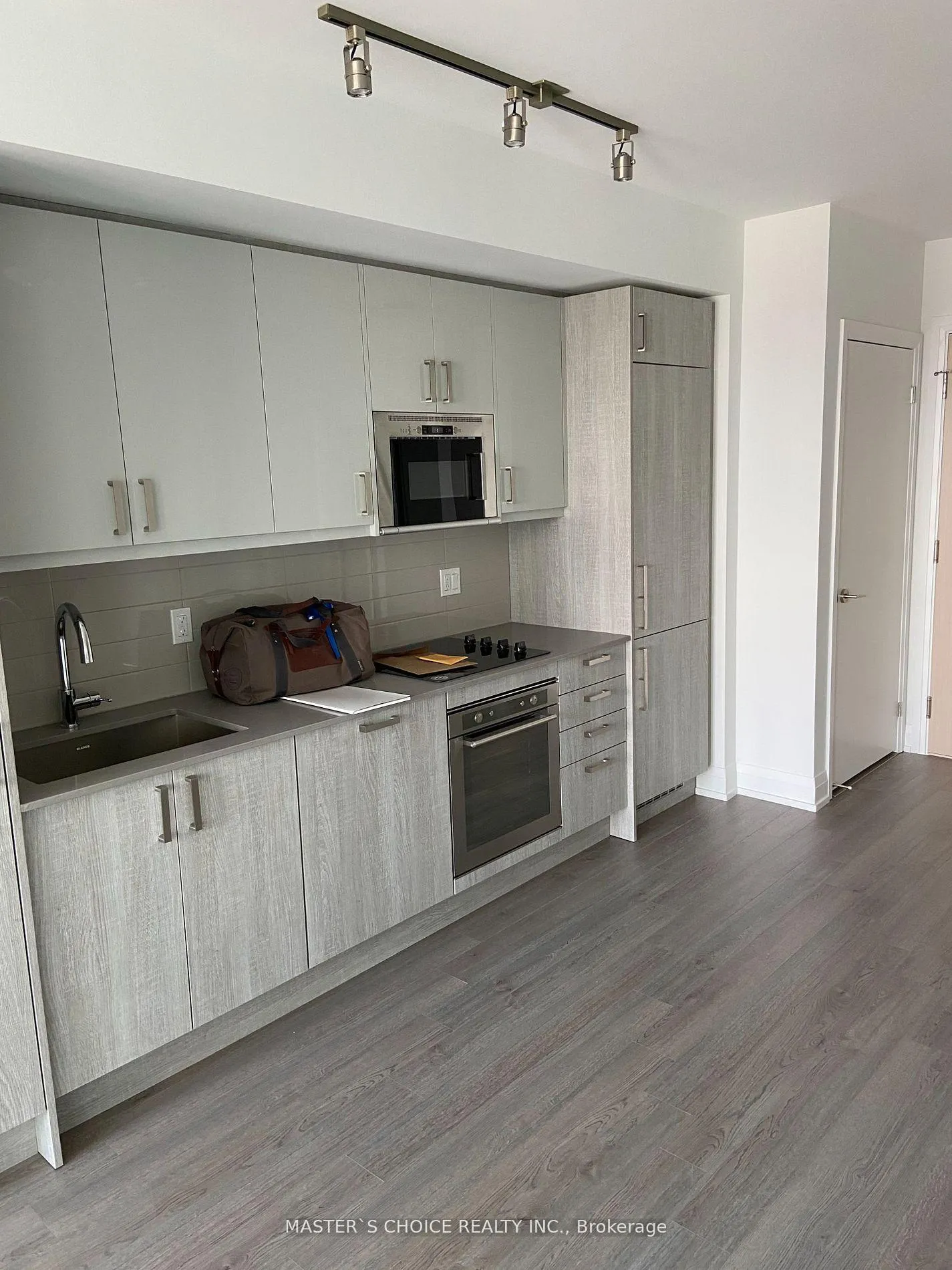 Photo 5 of Unit 3210, 77 Mutual Street, Toronto, Church-Yonge Corridor — HOMEH