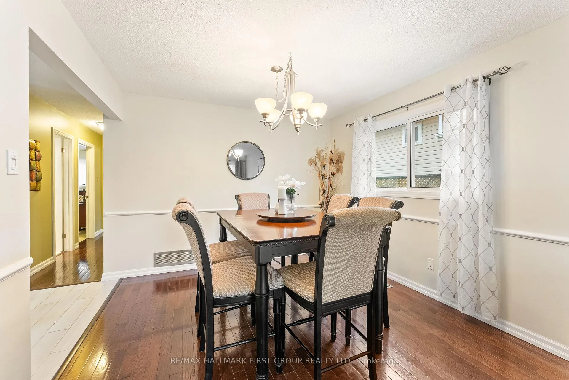Photo 9 of 276 Limerick Street, Oshawa, Vanier — HOMEH