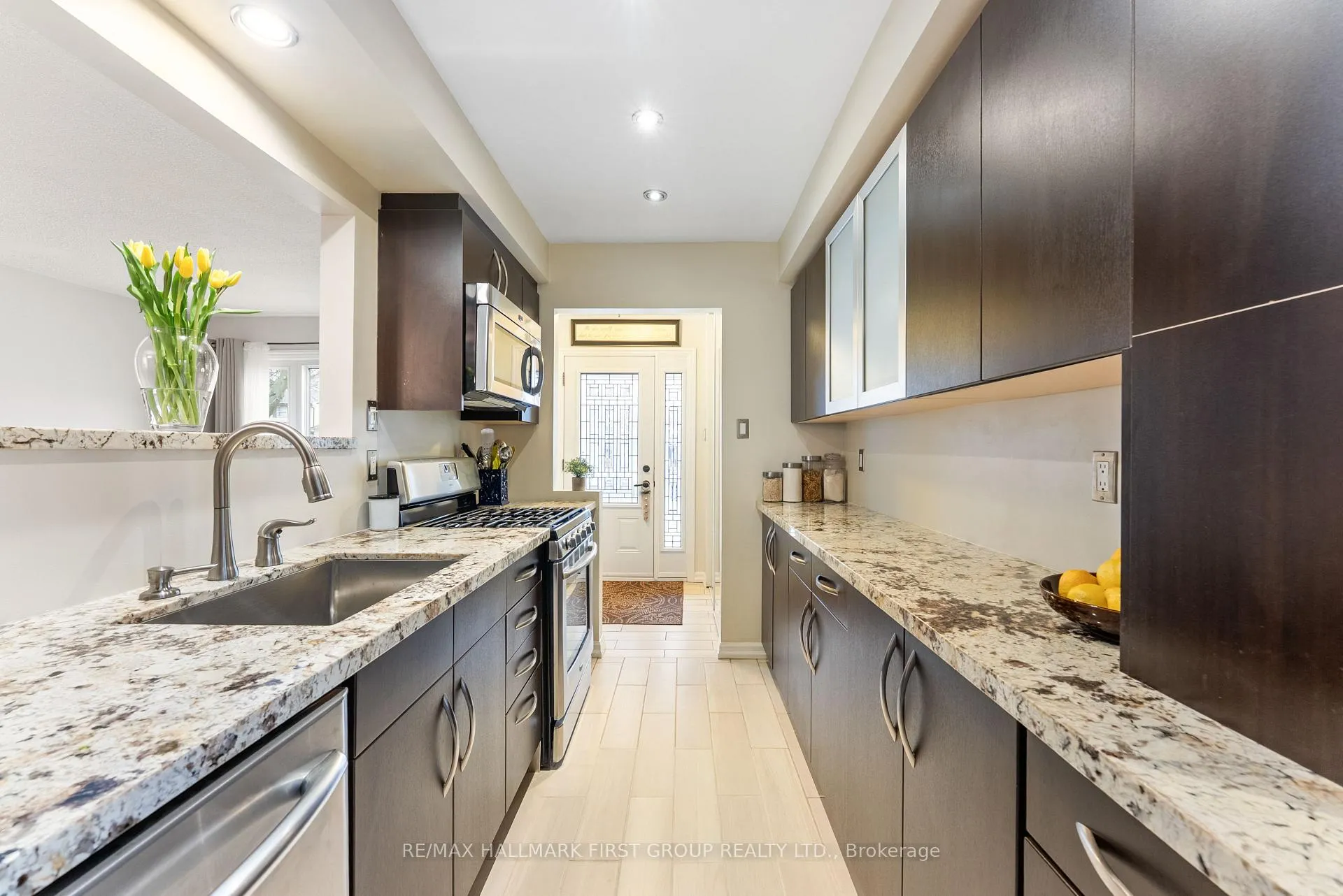 Photo 11 of 276 Limerick Street, Oshawa, Vanier — HOMEH
