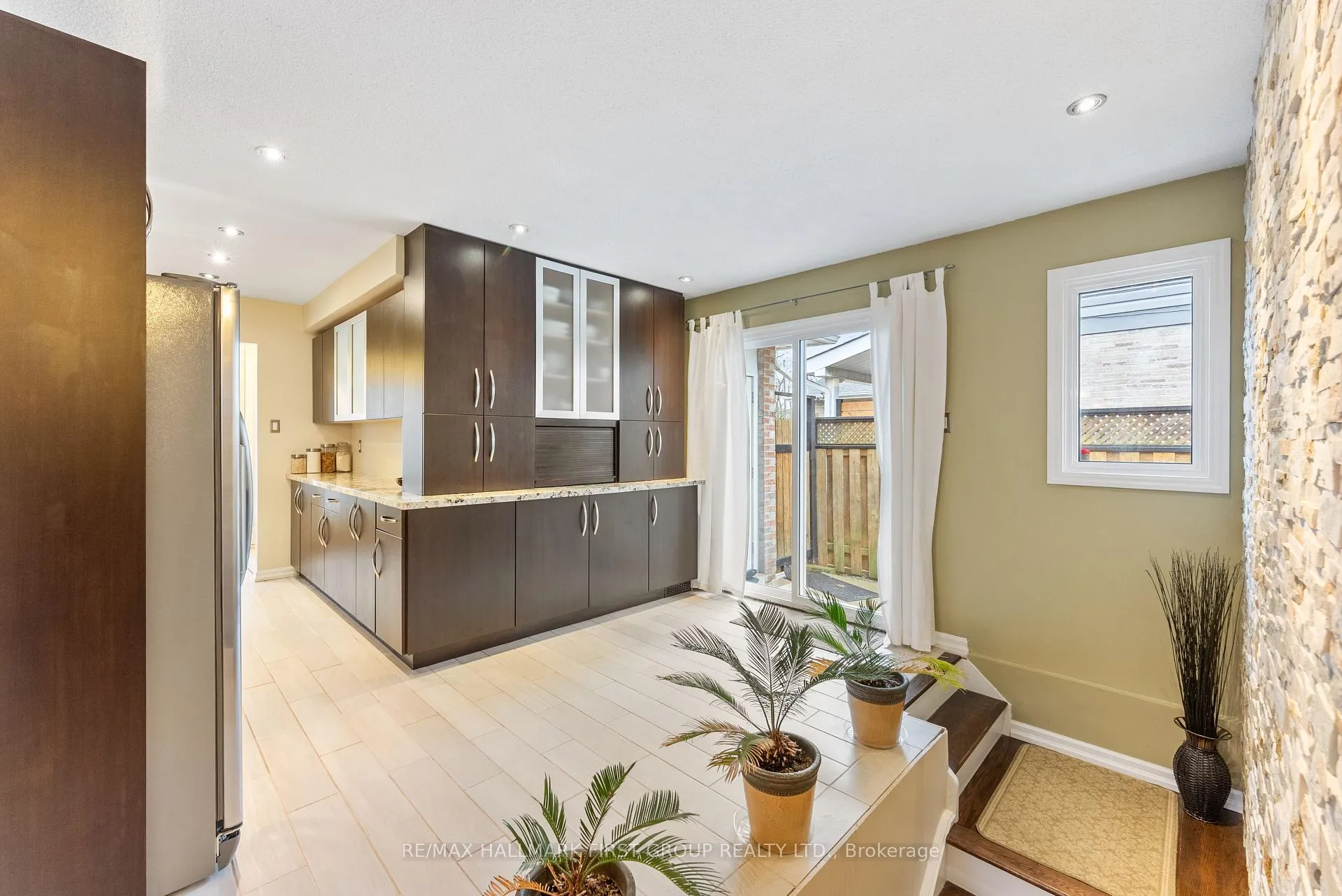 Photo 18 of 276 Limerick Street, Oshawa, Vanier — HOMEH