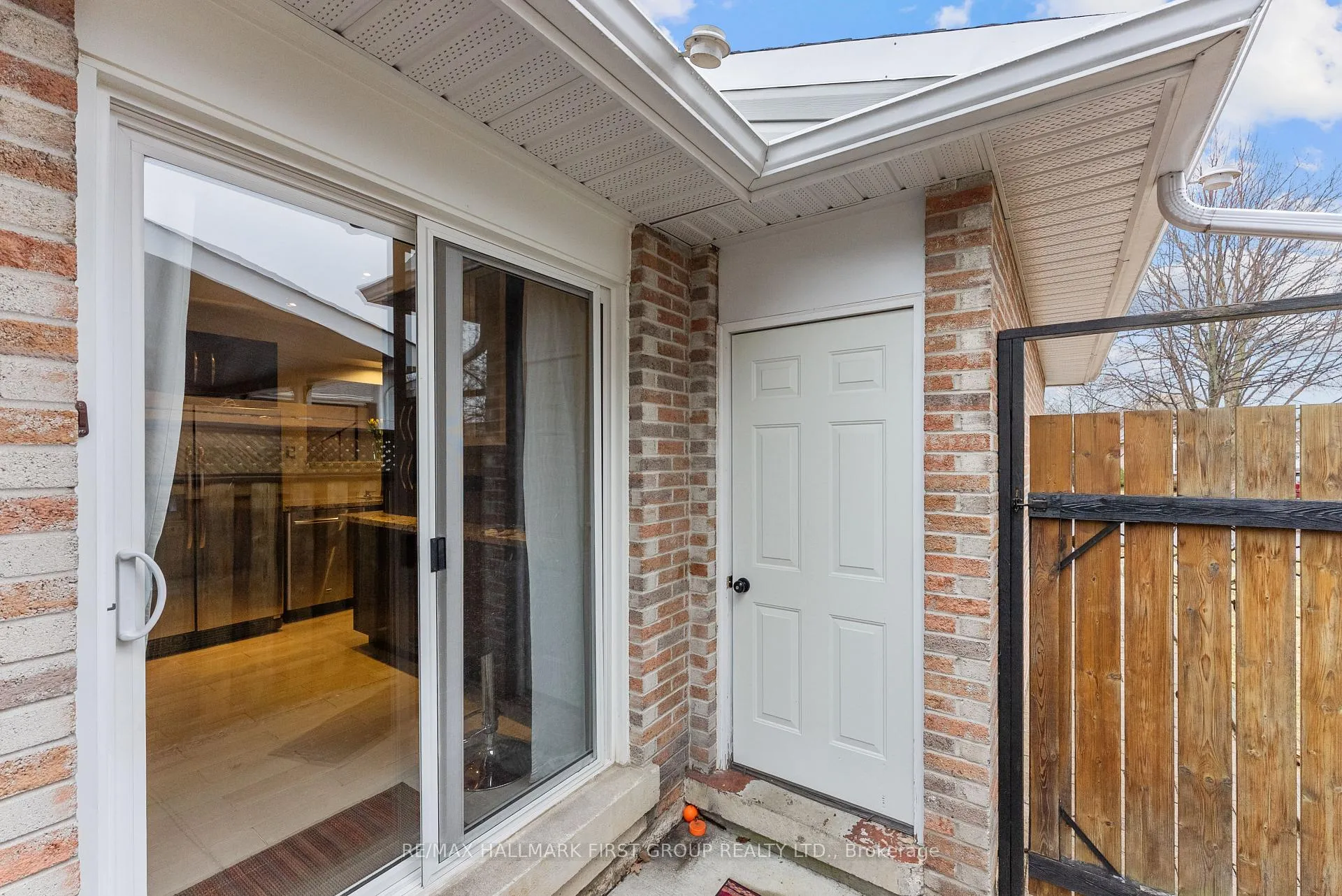 Photo 40 of 276 Limerick Street, Oshawa, Vanier — HOMEH