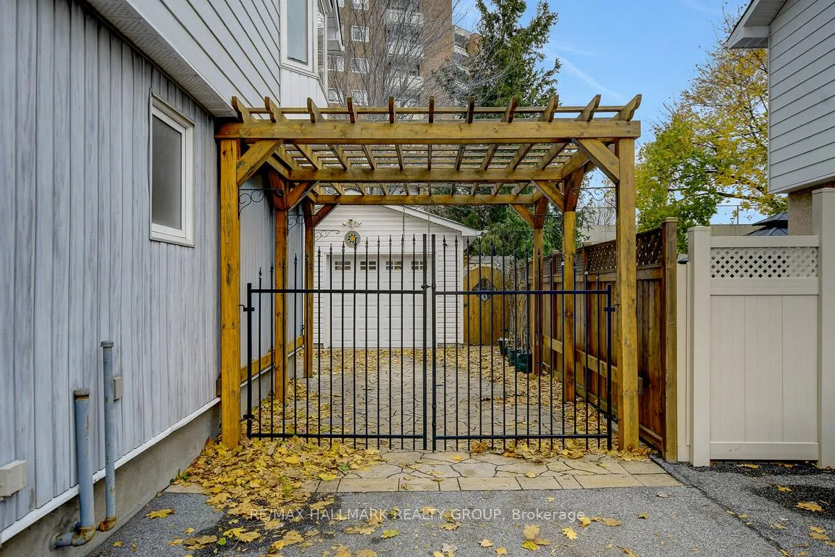 Photo 27 of 1865 Elmridge Drive, Ottawa, Beacon Hill South — HOMEH