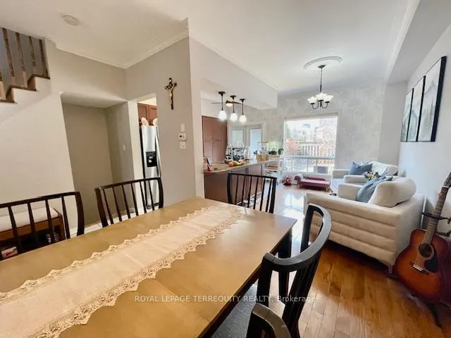 Photo 7 of 369 Rosegate Way, Oakville, Wedgewood Creek — HOMEH