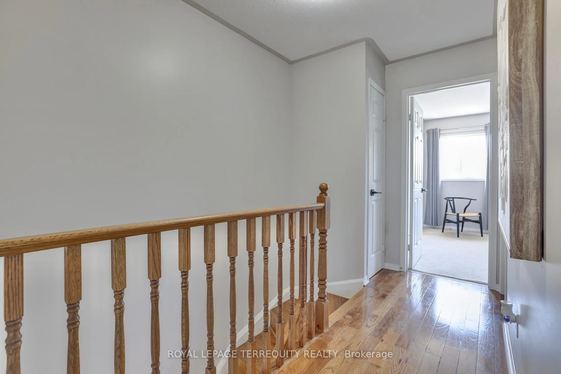 Photo 13 of 369 Rosegate Way, Oakville, Wedgewood Creek — HOMEH