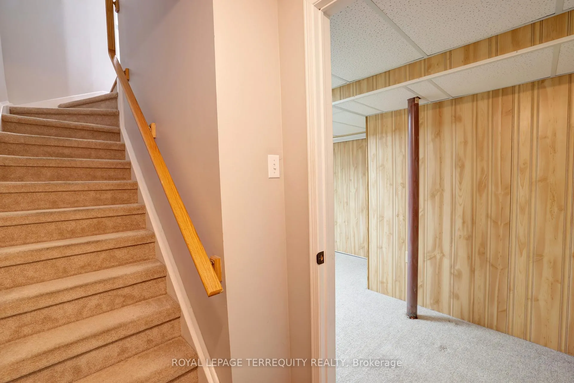 Photo 25 of 369 Rosegate Way, Oakville, Wedgewood Creek — HOMEH