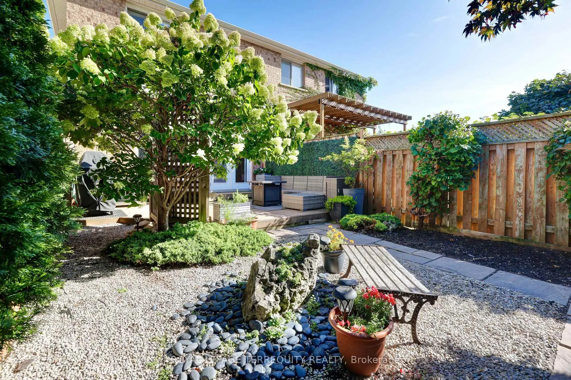 Photo 39 of 369 Rosegate Way, Oakville, Wedgewood Creek — HOMEH