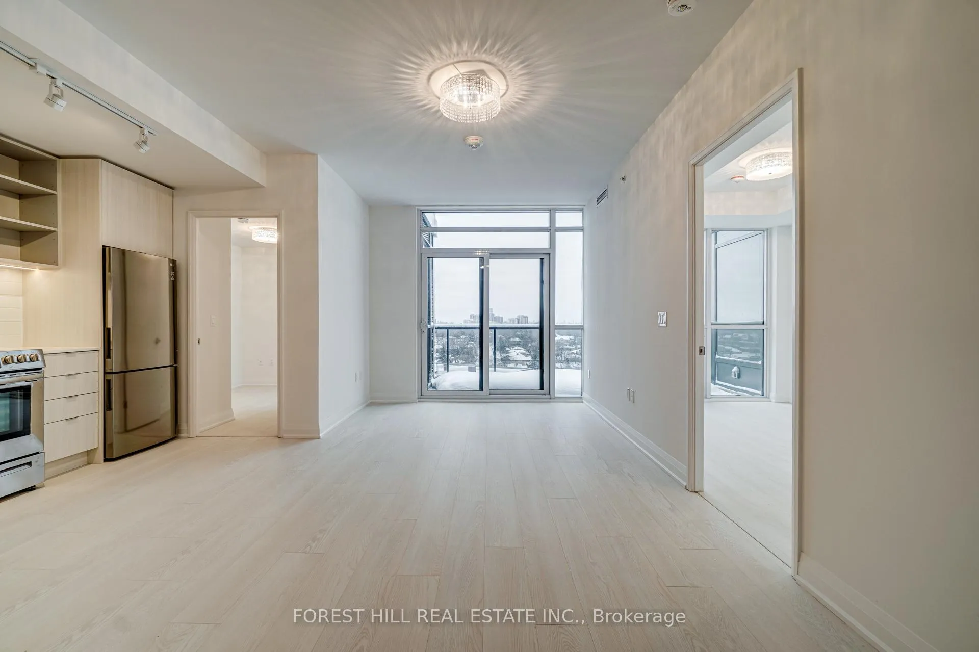 Photo 6 of Unit 1008, 10 Gibbs Road, Etobicoke, Islington-City Centre West — HOMEH