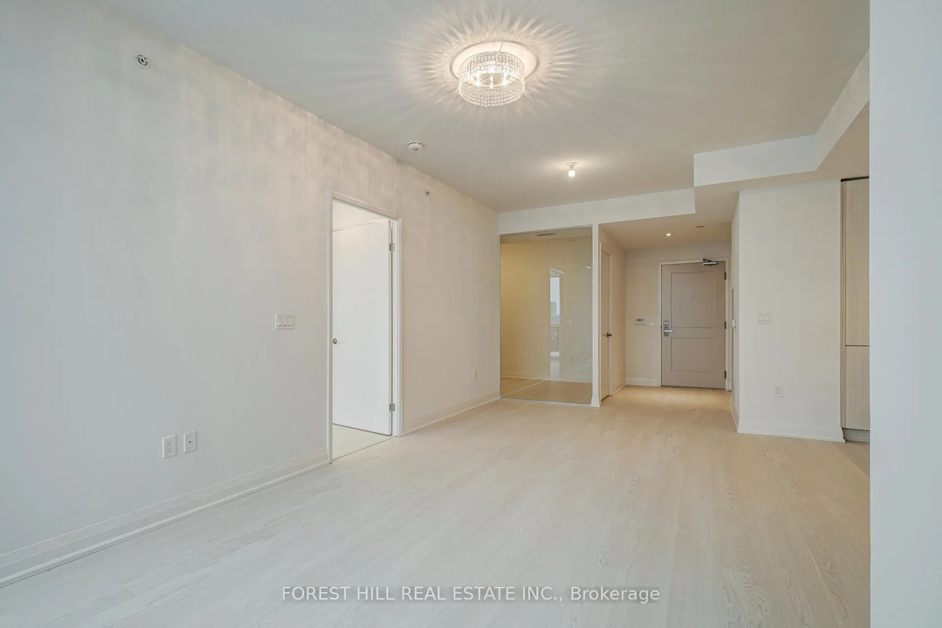 Photo 7 of Unit 1008, 10 Gibbs Road, Etobicoke, Islington-City Centre West — HOMEH
