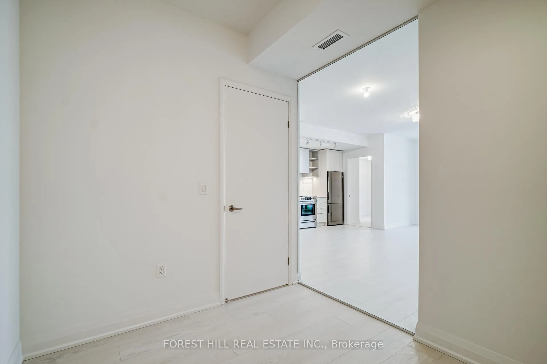 Photo 21 of Unit 1008, 10 Gibbs Road, Etobicoke, Islington-City Centre West — HOMEH