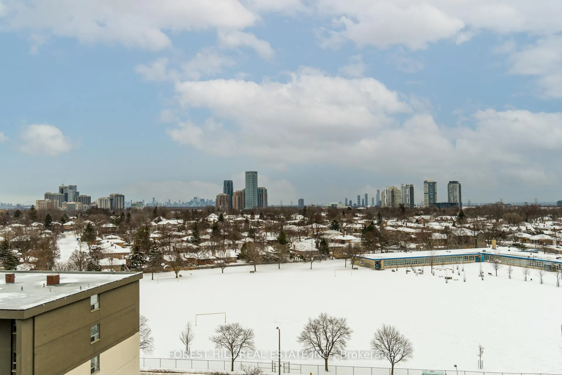 Photo 33 of Unit 1008, 10 Gibbs Road, Etobicoke, Islington-City Centre West — HOMEH