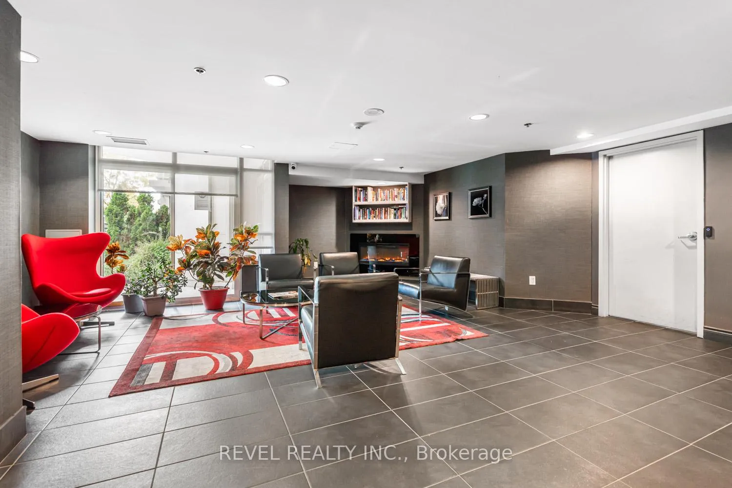 Photo 13 of Unit 310, 812 Lansdowne Avenue, Toronto, Dovercourt-Wallace Emerson-Junction — HOMEH