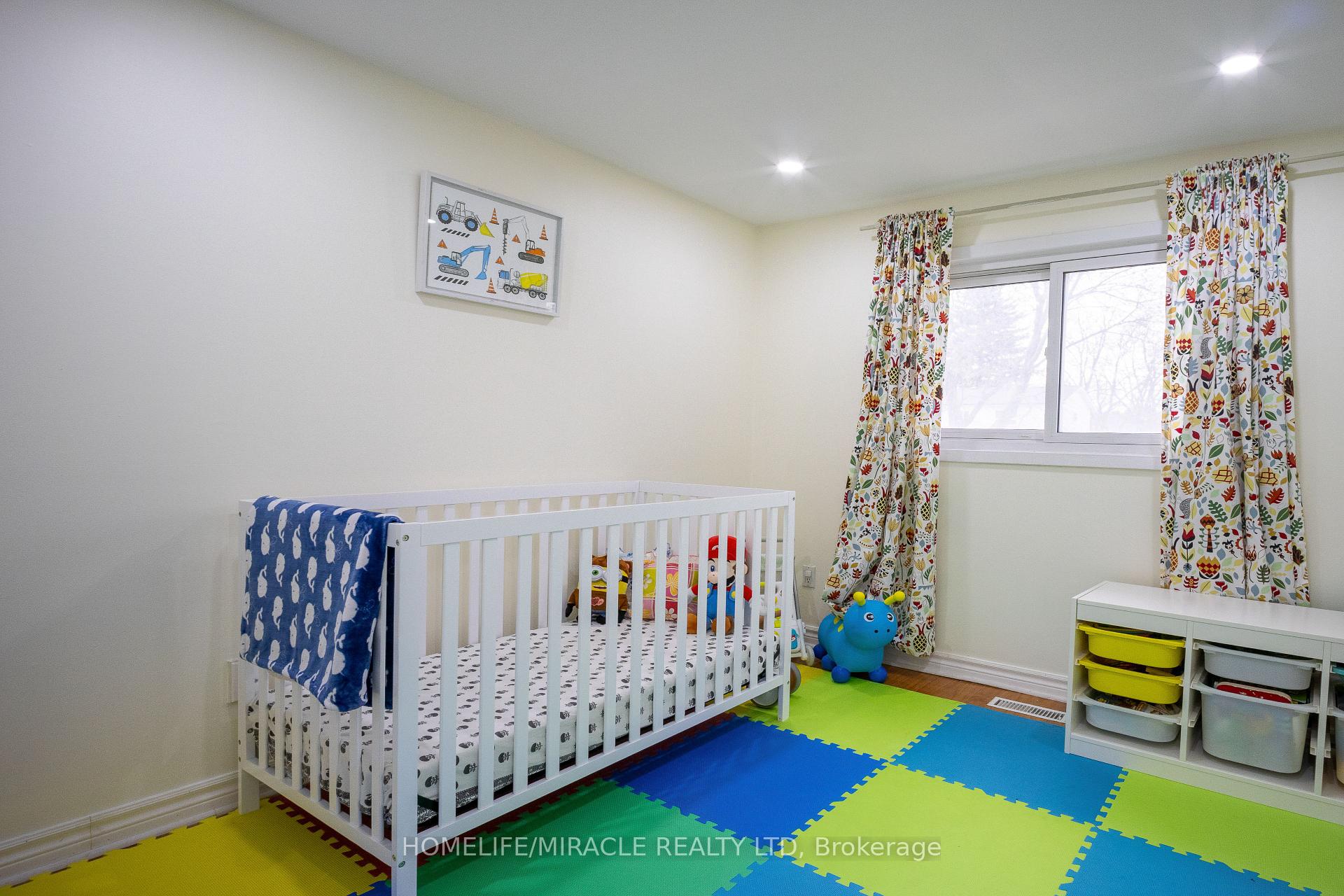 Photo 20 of 40 Dowswell Drive, Scarborough, Malvern — HOMEH