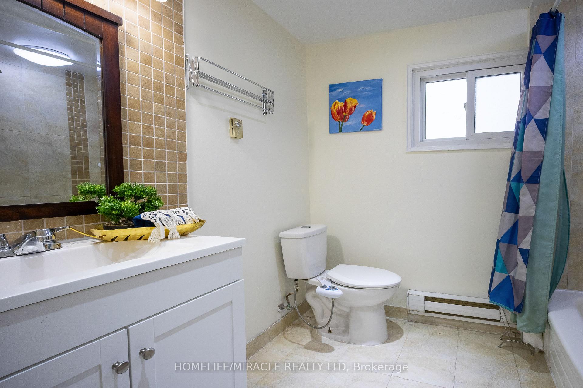Photo 25 of 40 Dowswell Drive, Scarborough, Malvern — HOMEH