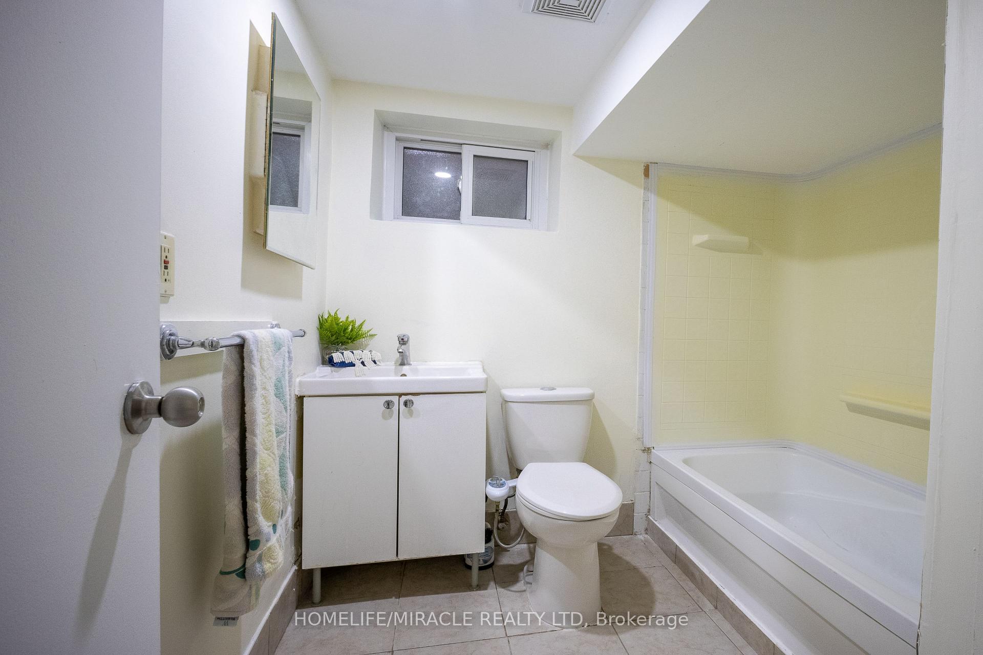 Photo 40 of 40 Dowswell Drive, Scarborough, Malvern — HOMEH