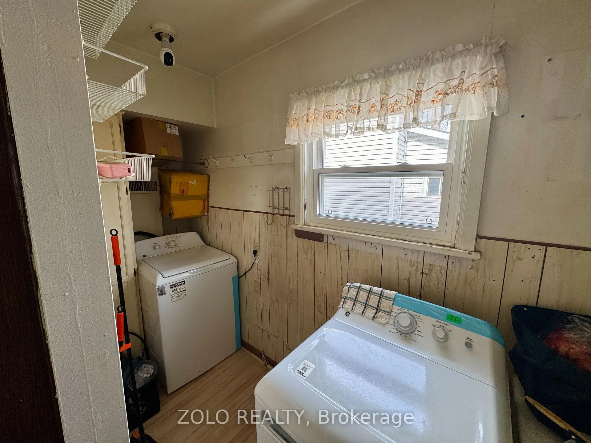 Photo 10 of 408 Mcconnell Avenue, Cornwall — HOMEH