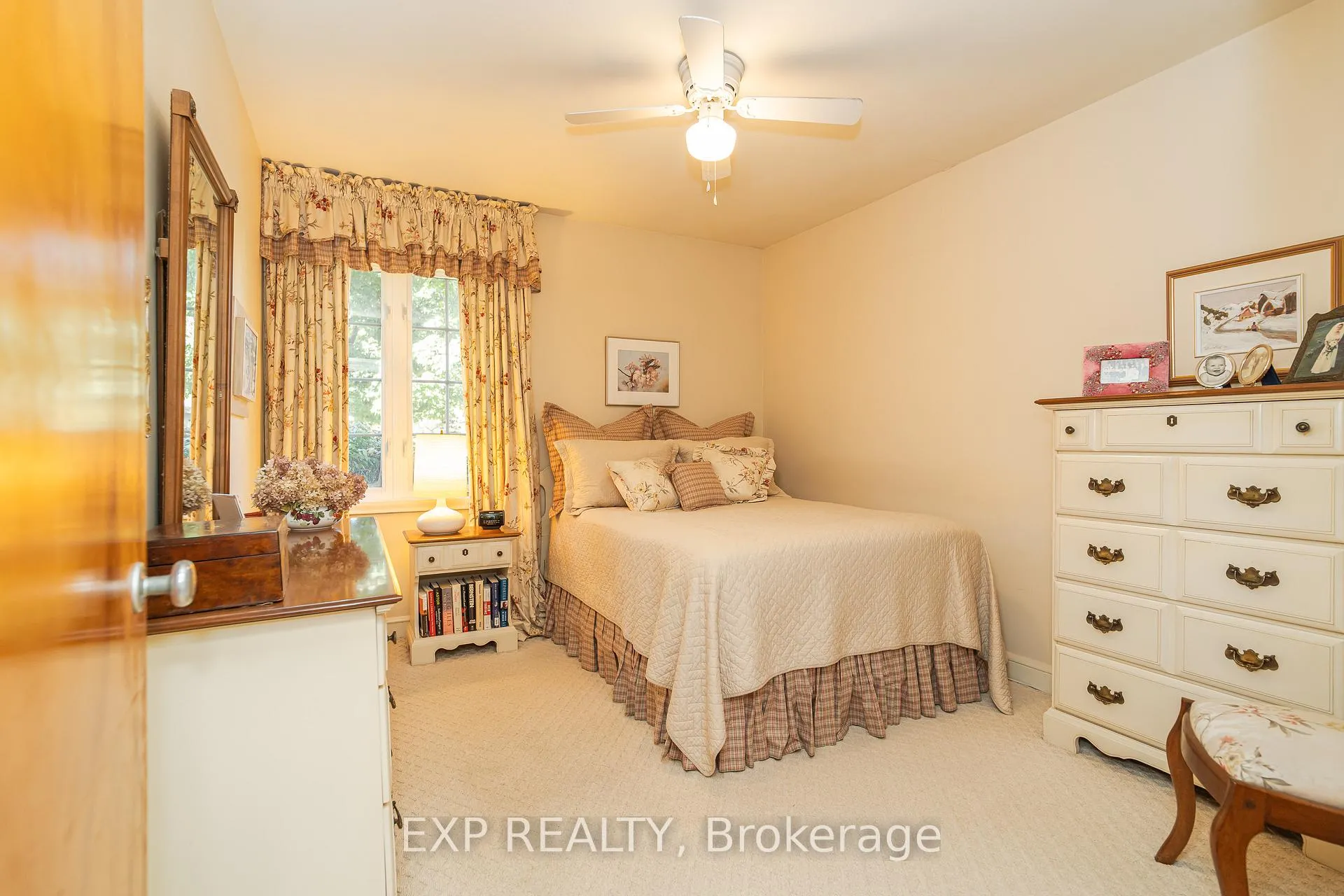 Photo 177 of 504 Thessaly Circle, Ottawa, Alta Vista/Faircrest Heights — HOMEH