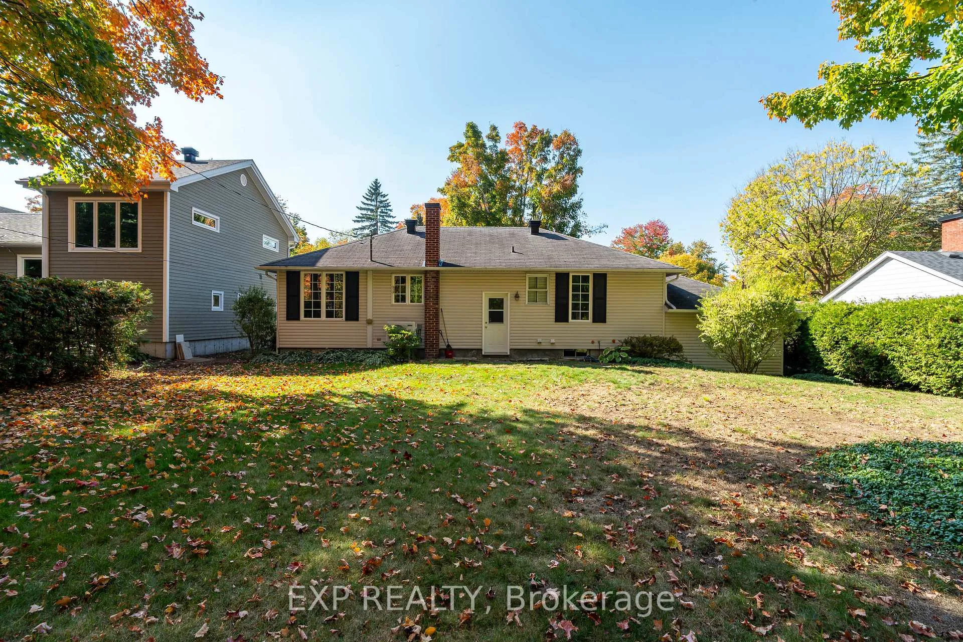 Photo 298 of 504 Thessaly Circle, Ottawa, Alta Vista/Faircrest Heights — HOMEH