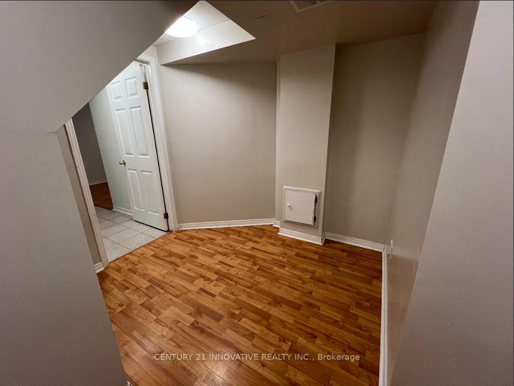 Photo 13 of Unit Basement, 13 Grosbeak Crescent, Scarborough, Rouge — HOMEH