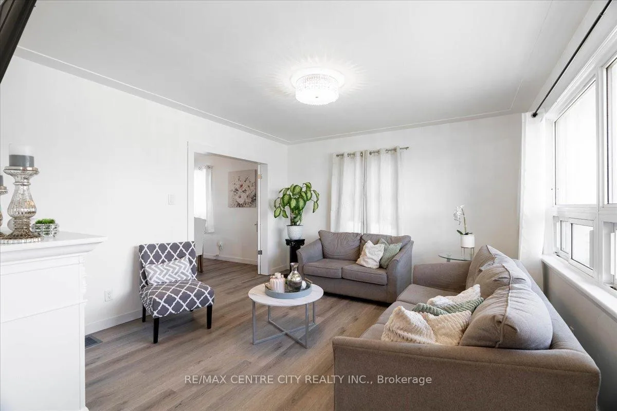 Photo 91 of 2875 Cuddy Drive, Adelaide Metcalfe, Rural Adelaide Metcalfe — HOMEH