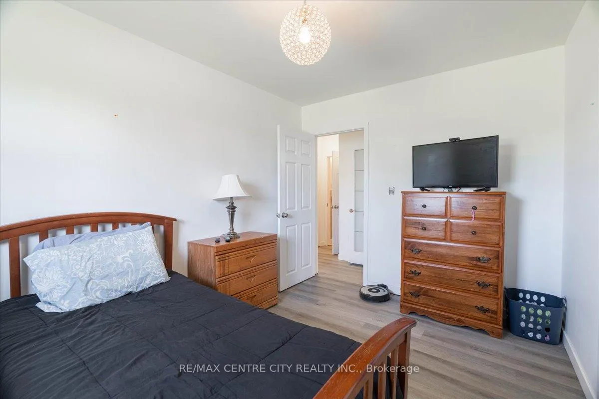 Photo 129 of 2875 Cuddy Drive, Adelaide Metcalfe, Rural Adelaide Metcalfe — HOMEH