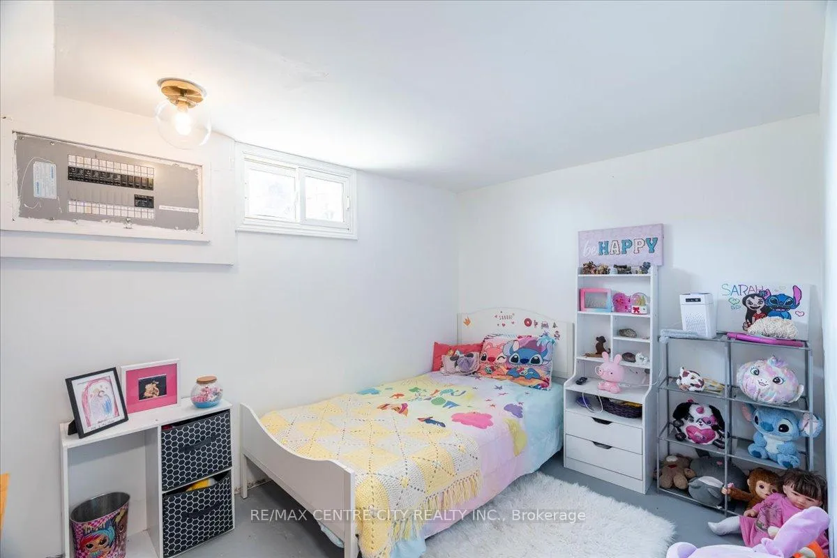 Photo 189 of 2875 Cuddy Drive, Adelaide Metcalfe, Rural Adelaide Metcalfe — HOMEH